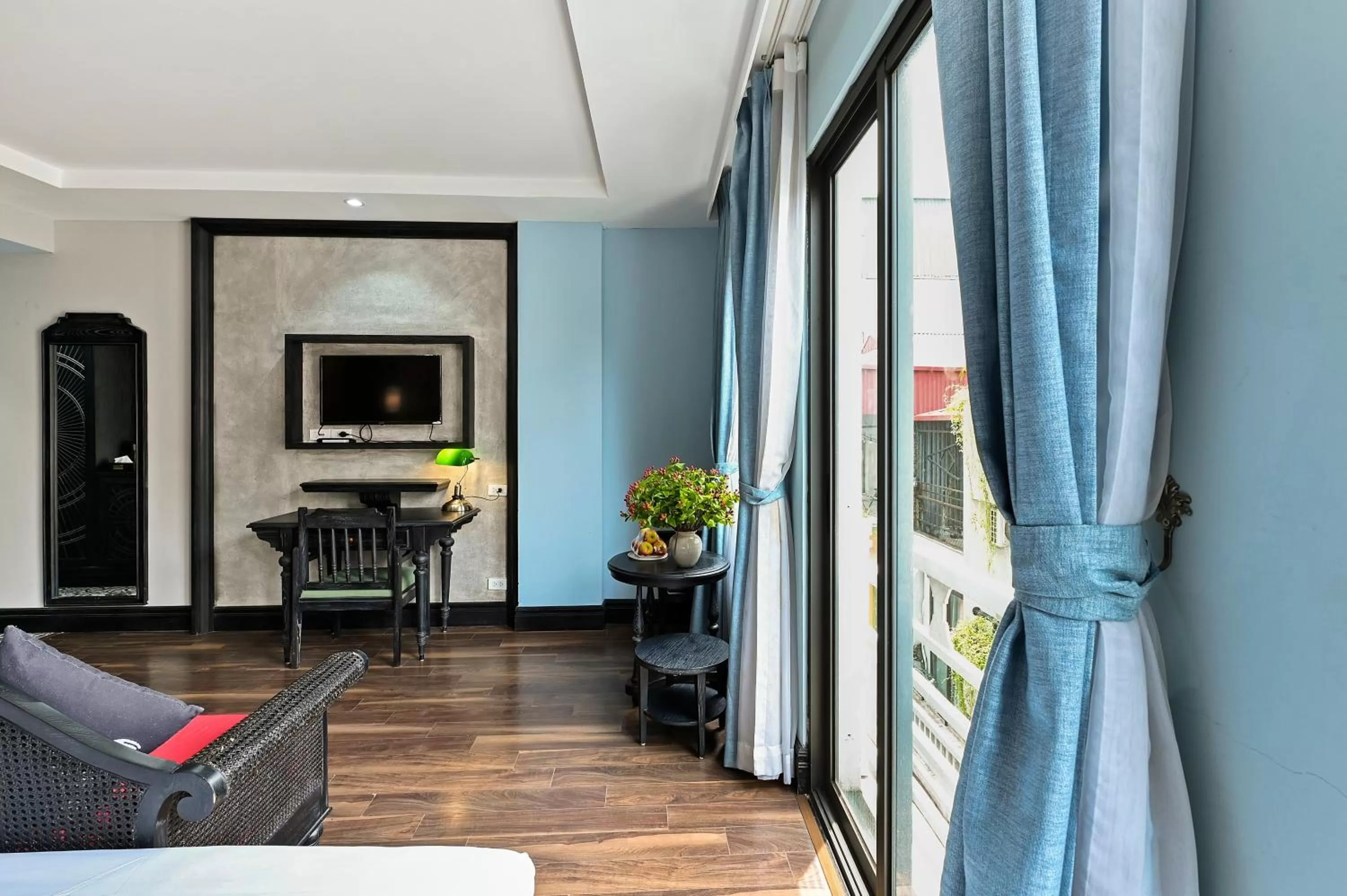 TV and multimedia in 22Land Residence Hotel & Spa 52 Ngo Huyen