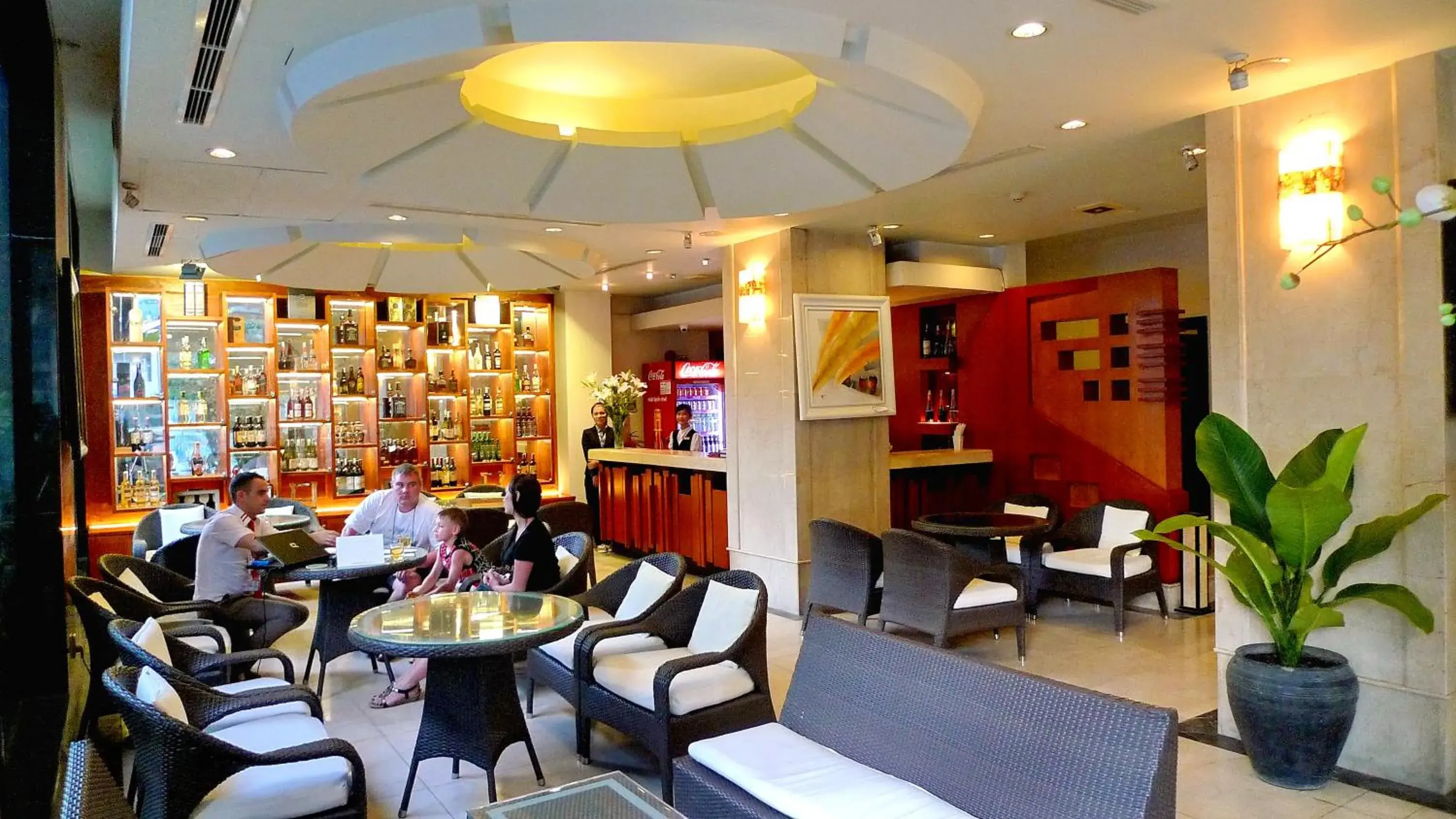 Lounge or bar, Restaurant/Places to Eat in Asia Paradise Hotel