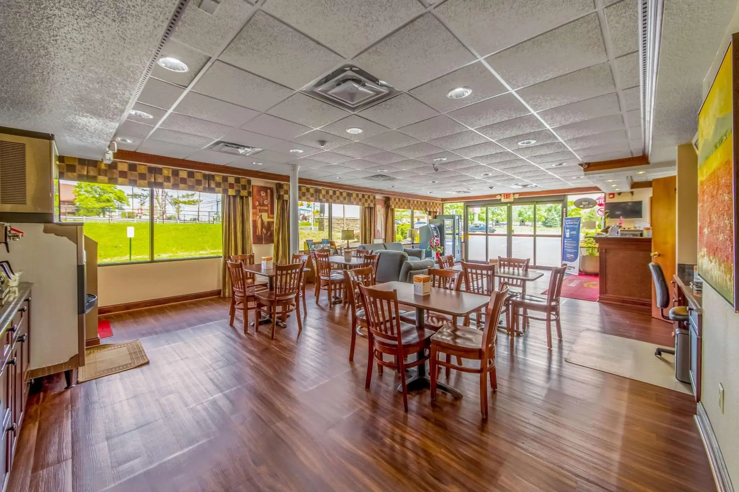 Restaurant/Places to Eat in Econo Lodge Mount Laurel