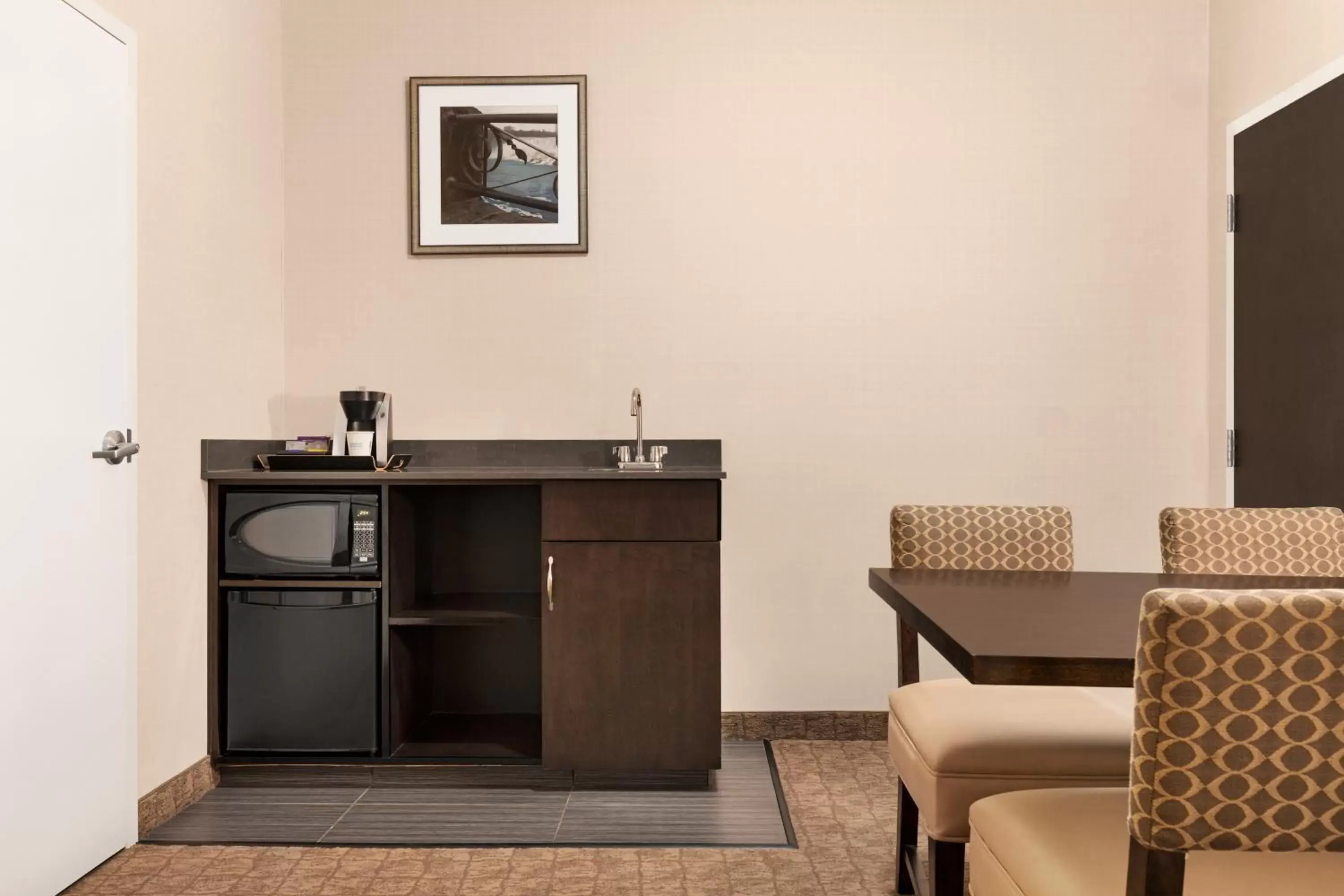 Coffee/tea facilities in Wyndham Garden Niagara Falls Fallsview