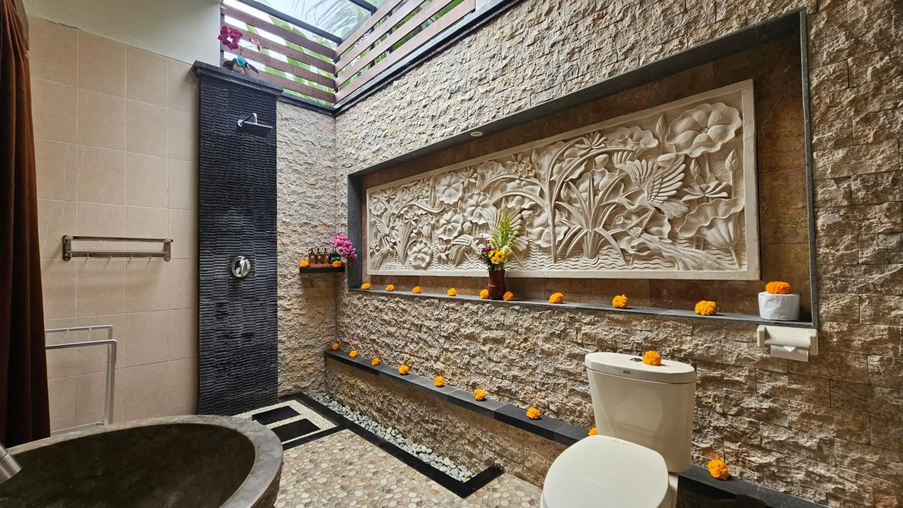 Bathroom in Ubud Paradise Villa