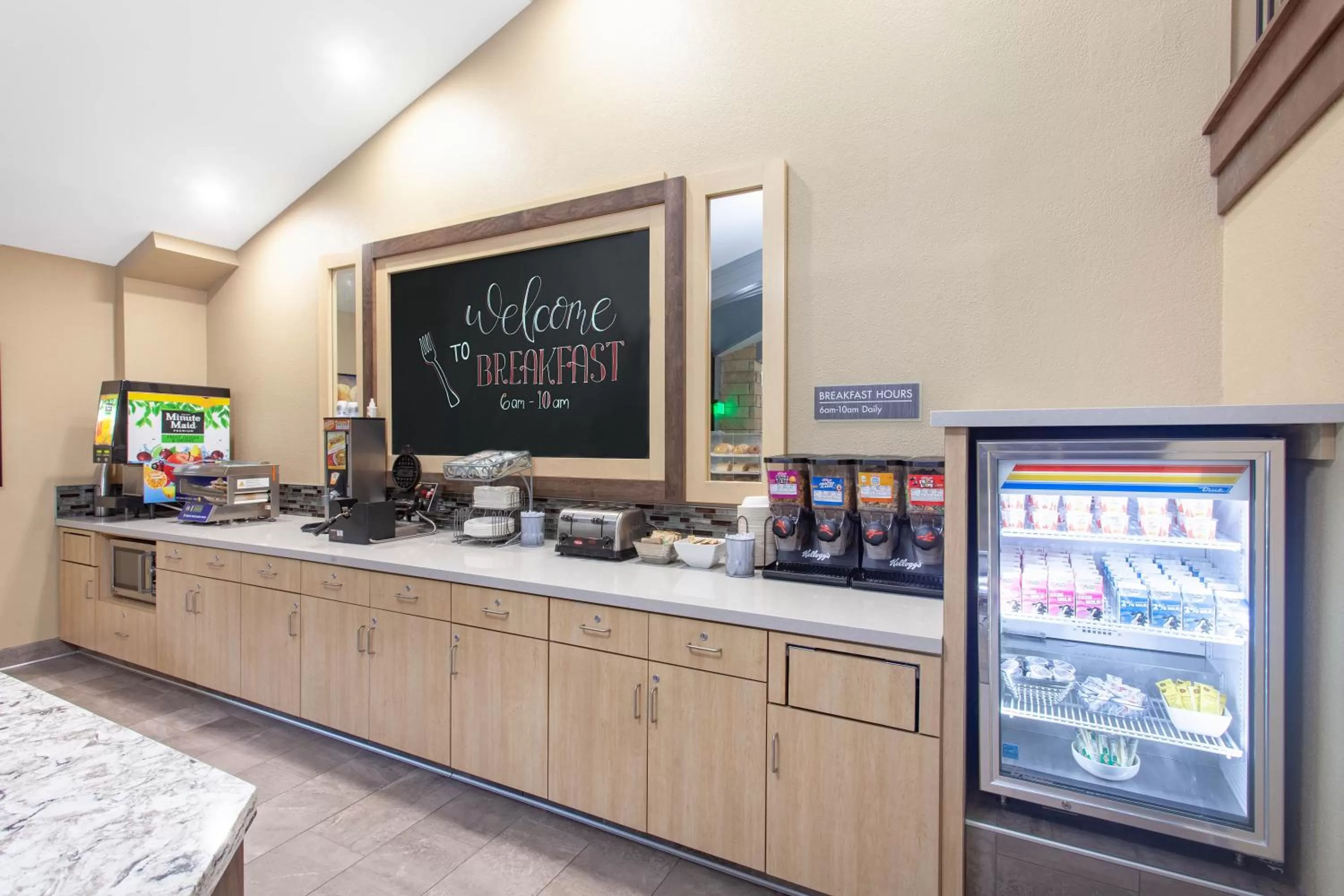 Buffet breakfast in AmericInn by Wyndham Mankato Event Center near MSU