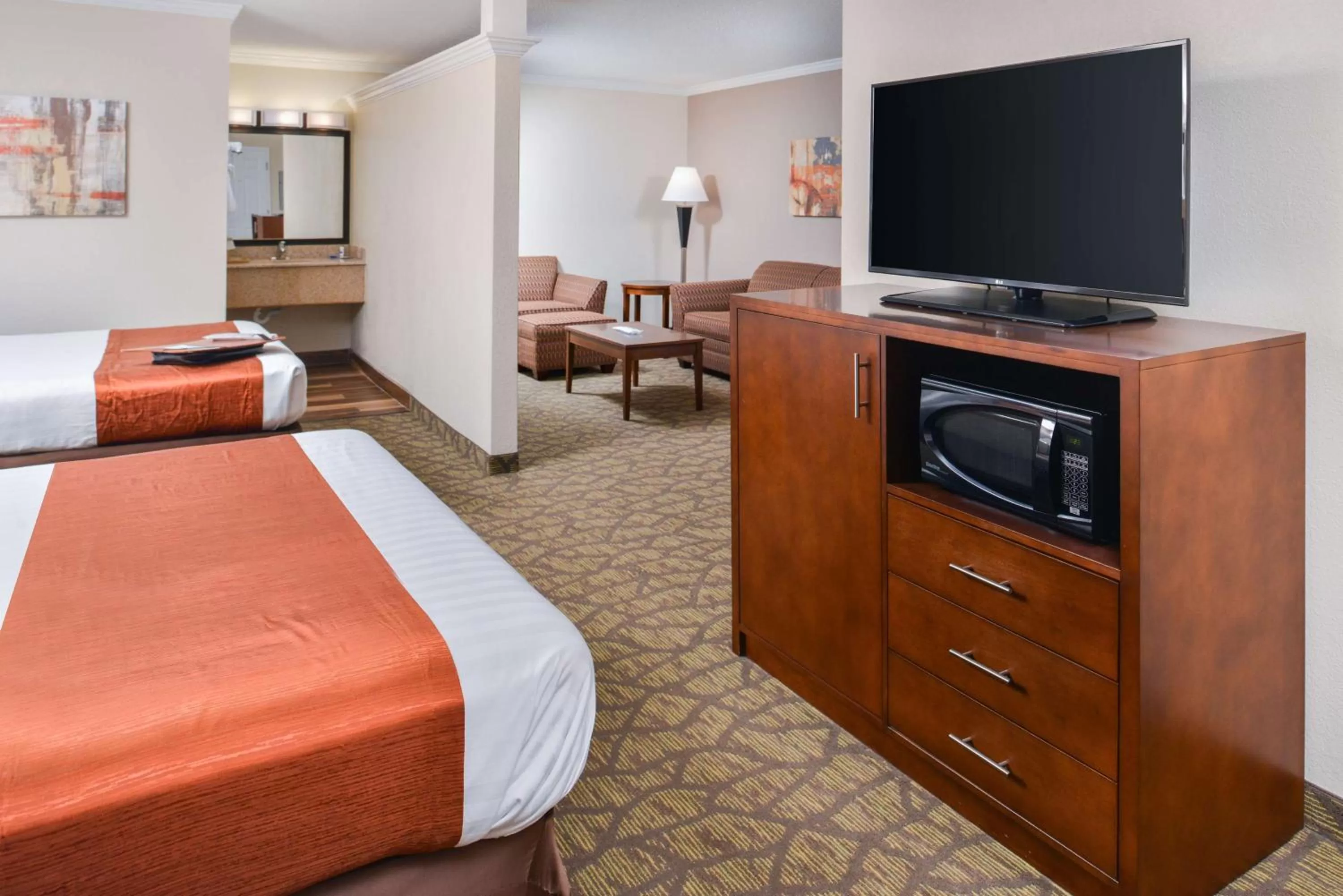 Photo of the whole room, Bed in Best Western of Hartland