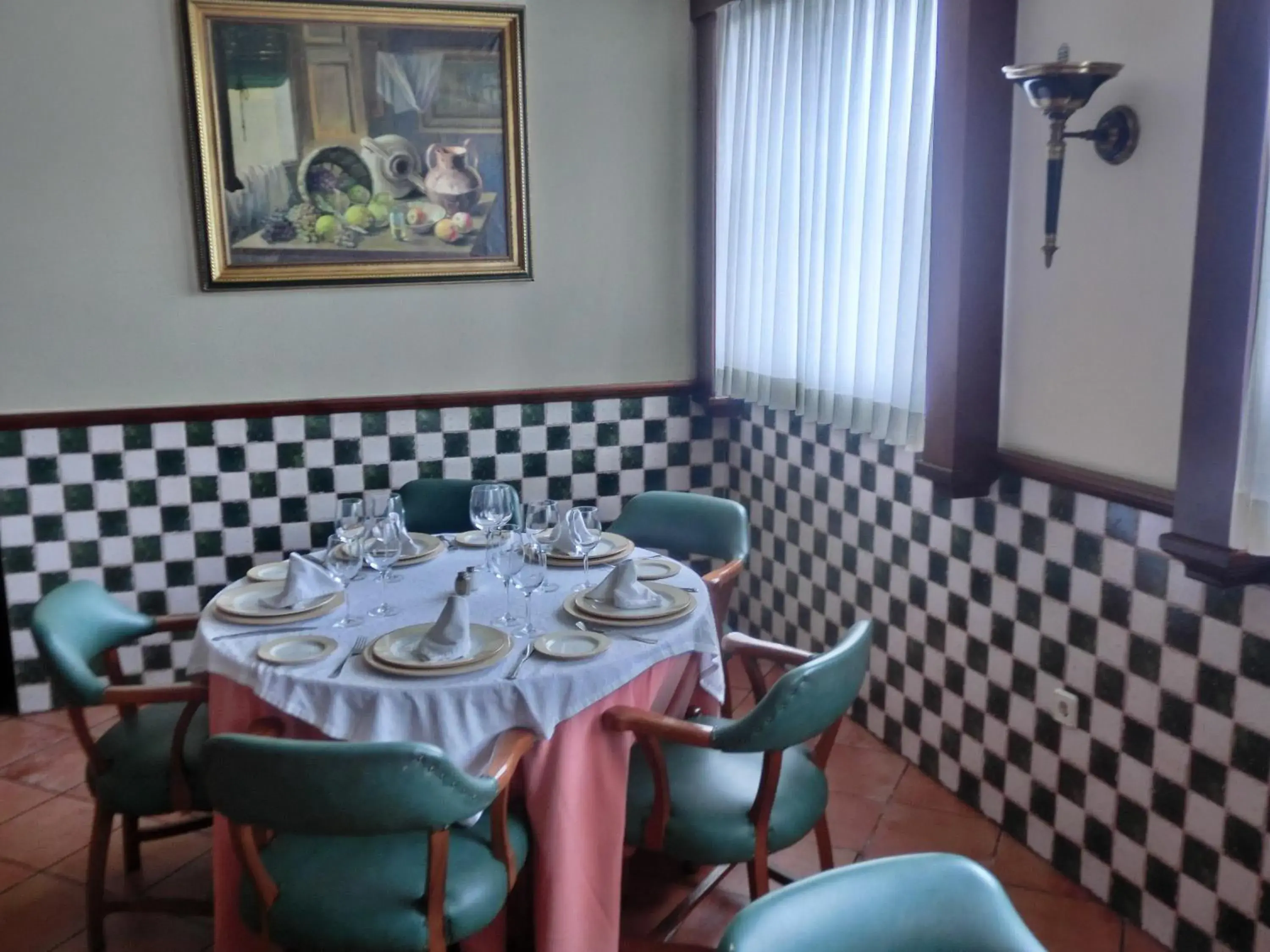 Restaurant/places to eat in Hotel Lozano Restaurant/places to eat in Hotel Lozano