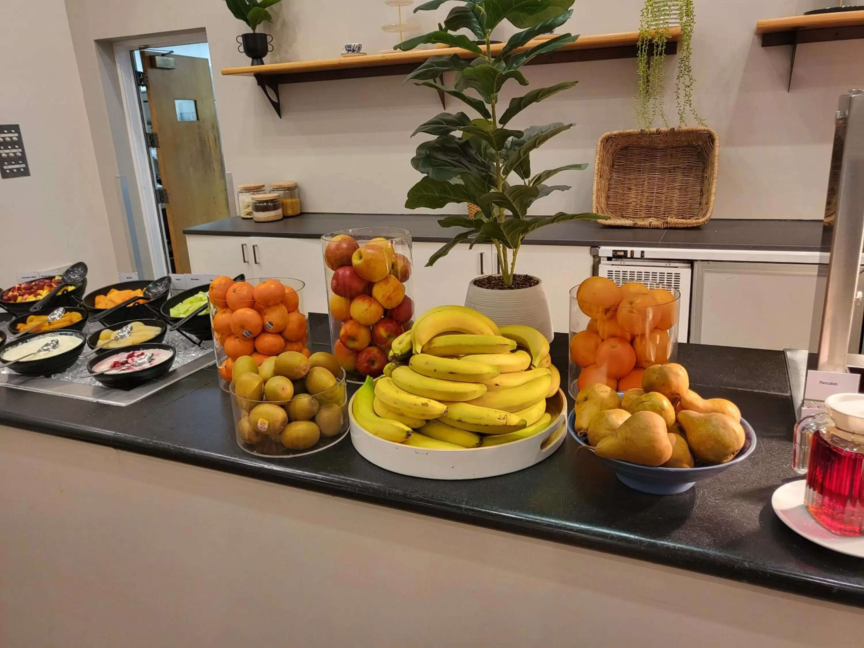 Breakfast in Chateau On The Park - Christchurch, A Doubletree By Hilton