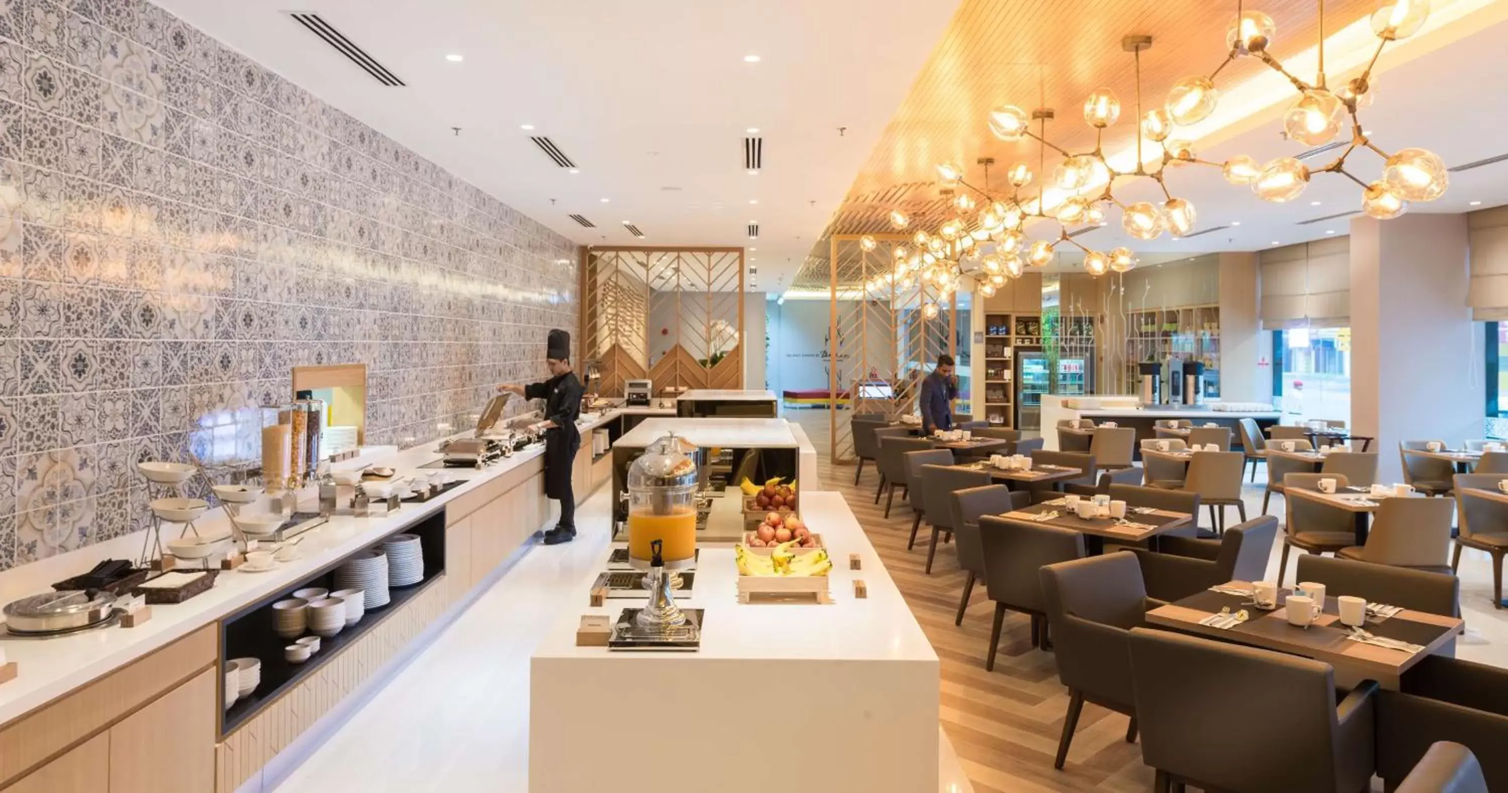 Breakfast, Restaurant/Places to Eat in Hilton Garden Inn Kuala Lumpur - North