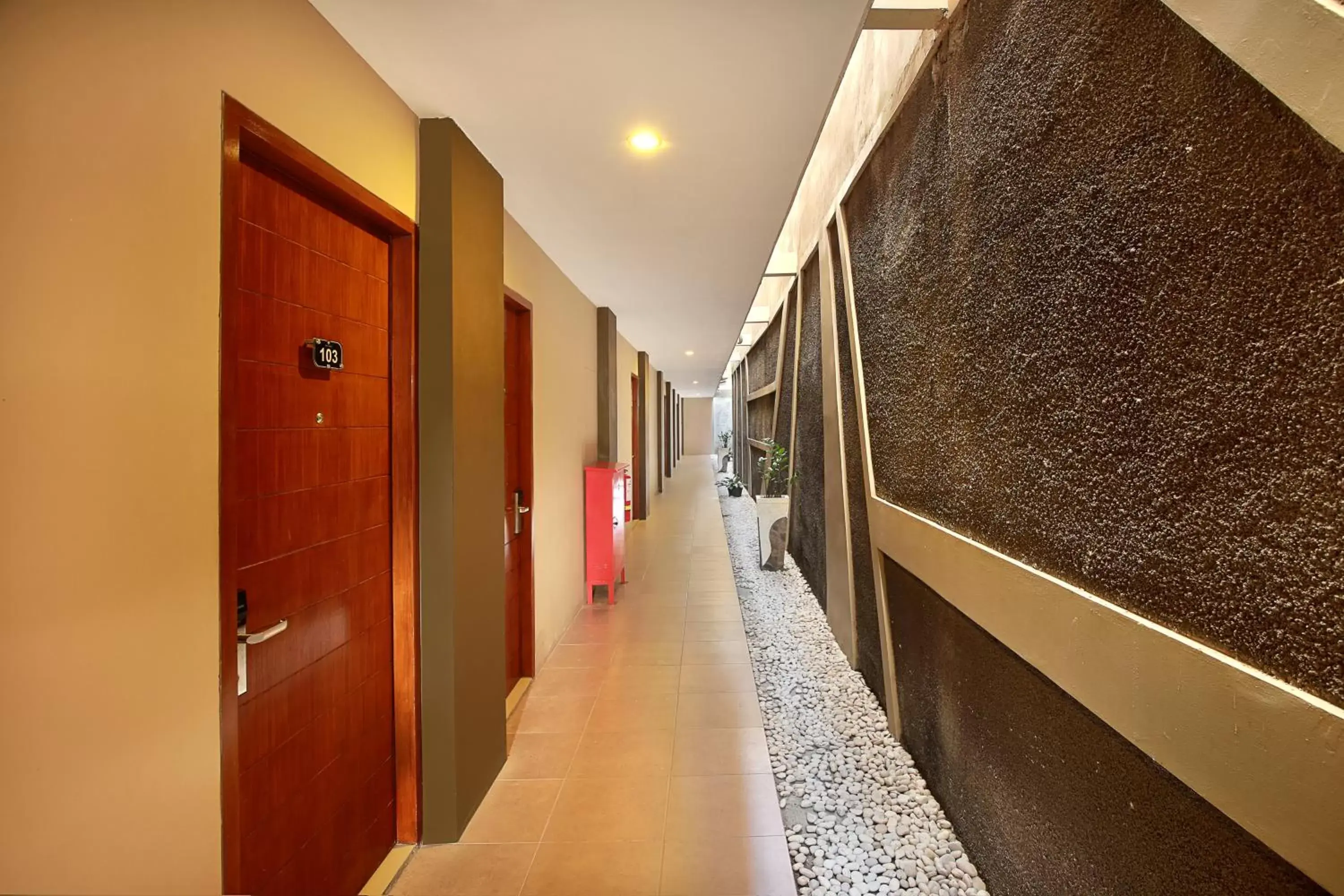 Area and facilities in Bali Chaya Hotel Legian