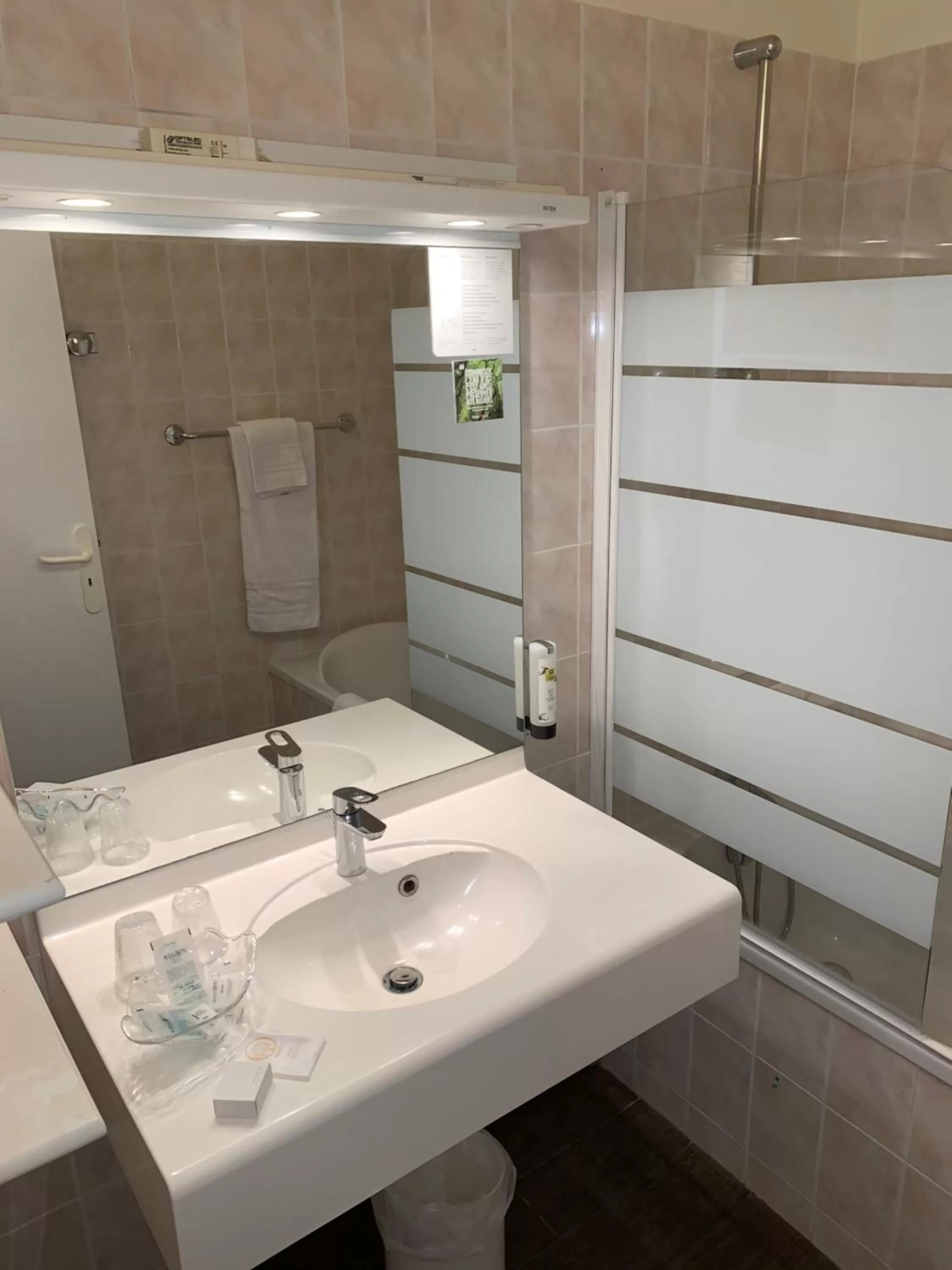 Logis Hôtel Les Nymphéas