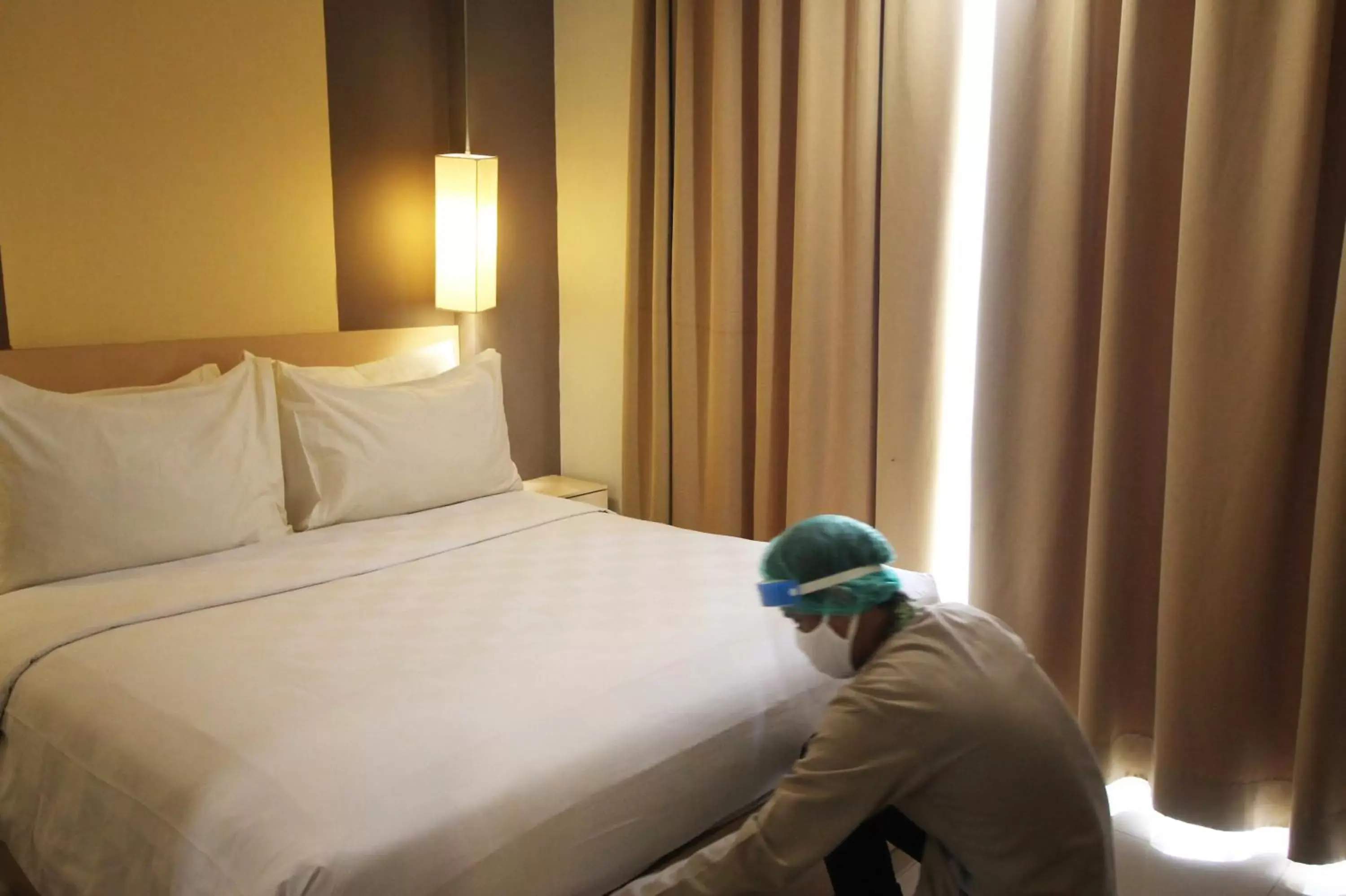 Bedroom, Bed in Swiss-Belinn Balikpapan Bedroom, Bed in Swiss-Belinn Balikpapan