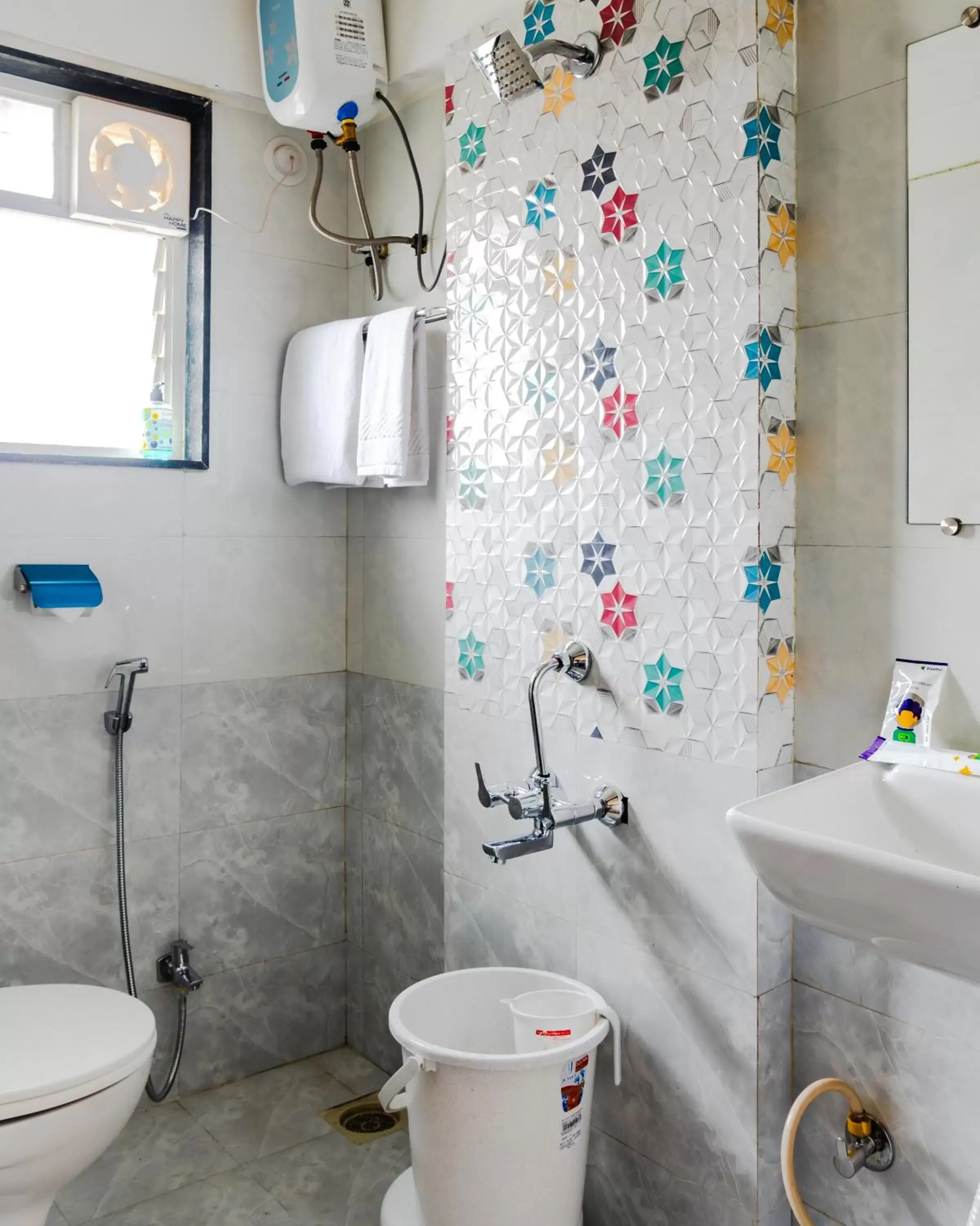 Standard Double Room - single occupancy in Itsy By Treebo - Opal Suites Standard Double Room - single occupancy in Itsy By Treebo - Opal Suites