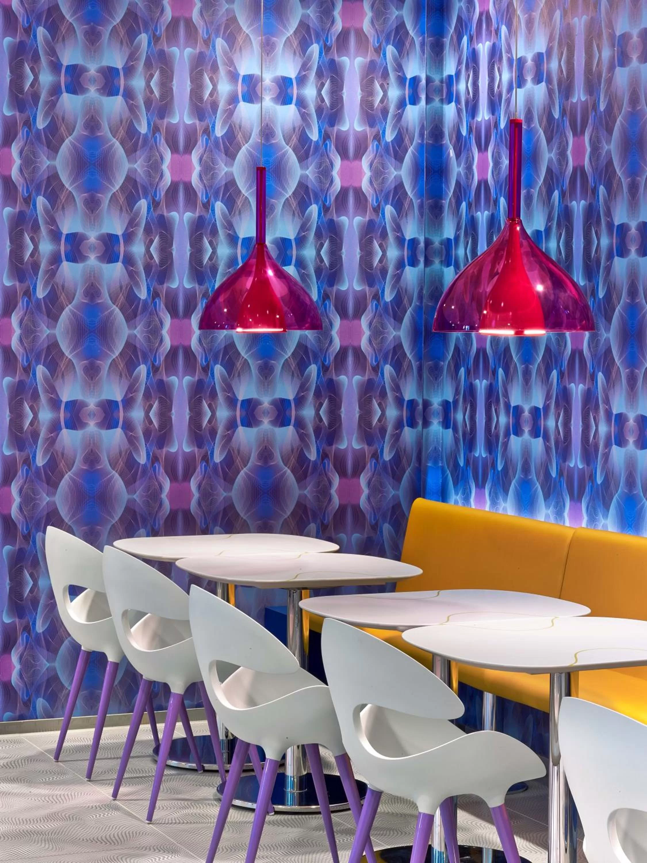 Restaurant/places to eat in Prize by Radisson, Hannover City