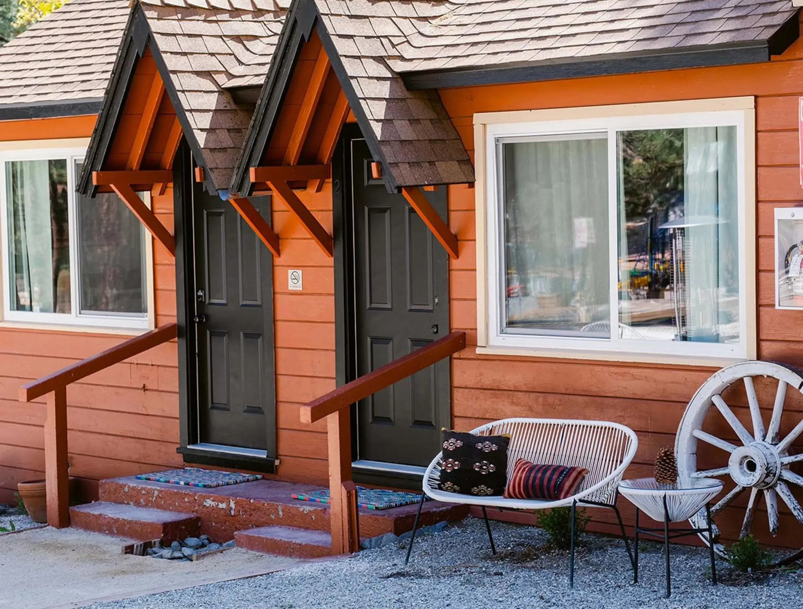 Property building in Grand Pine Cabins