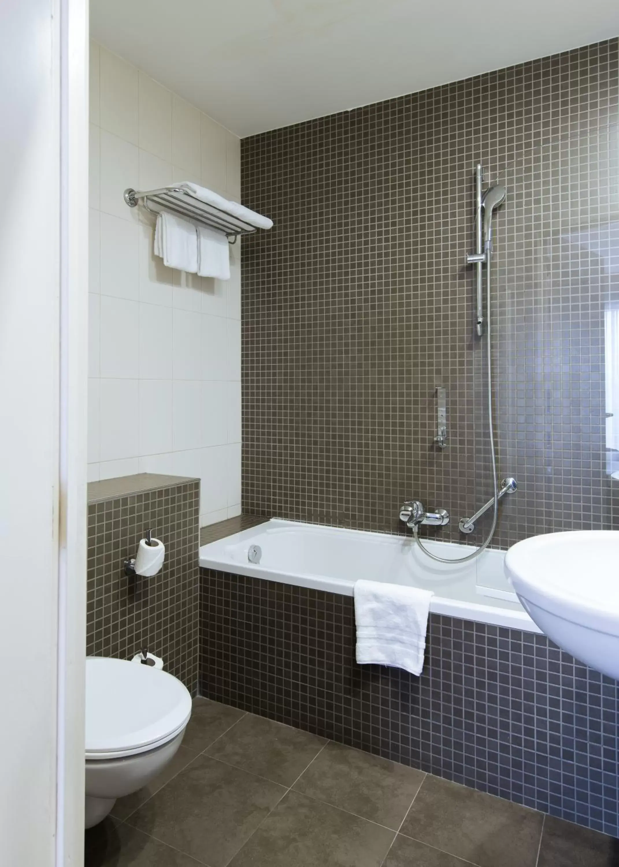 Bathroom in Hotel Chambord