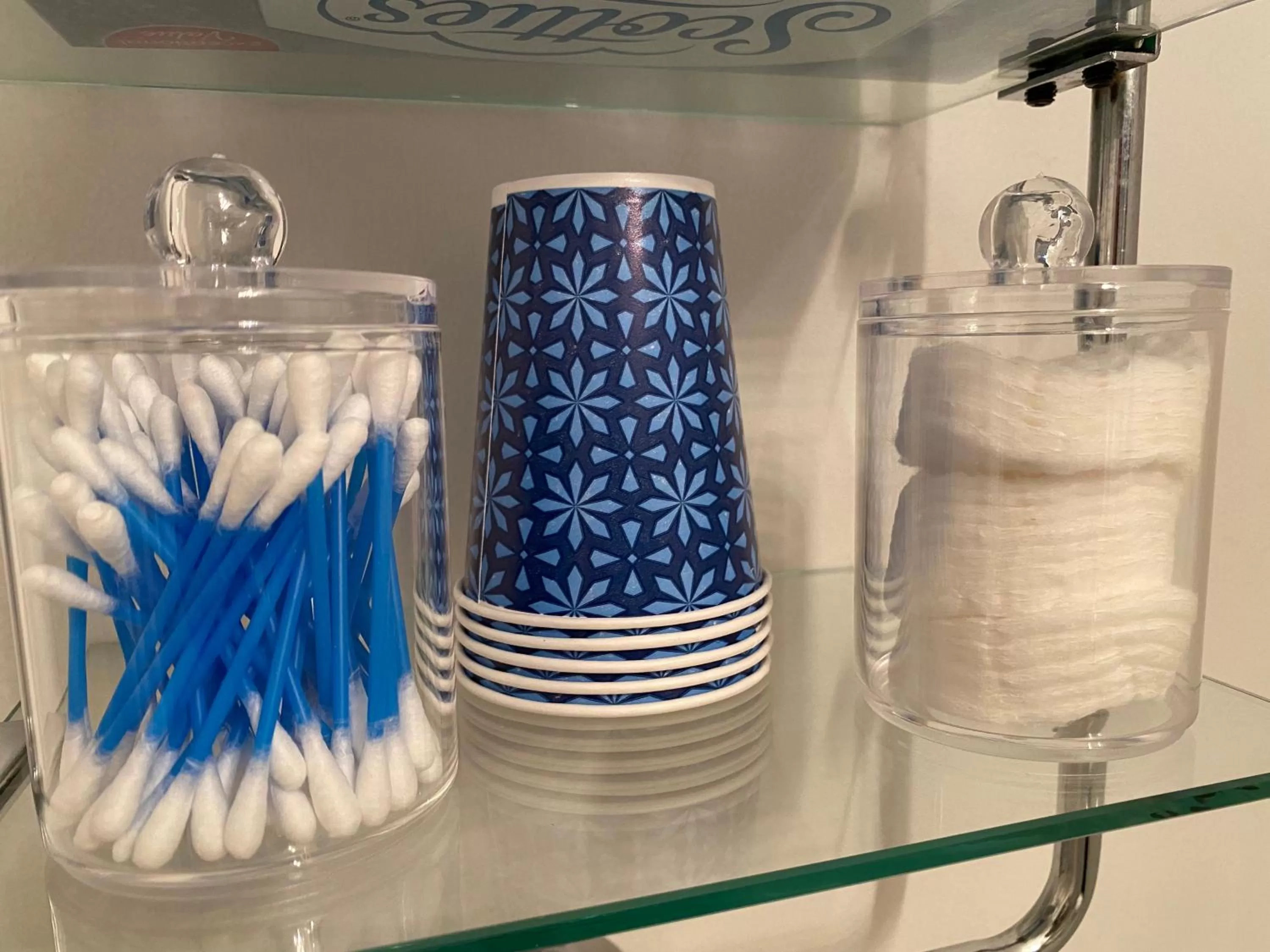 Bathroom in Pikes Peak Paradise Bed and Breakfast