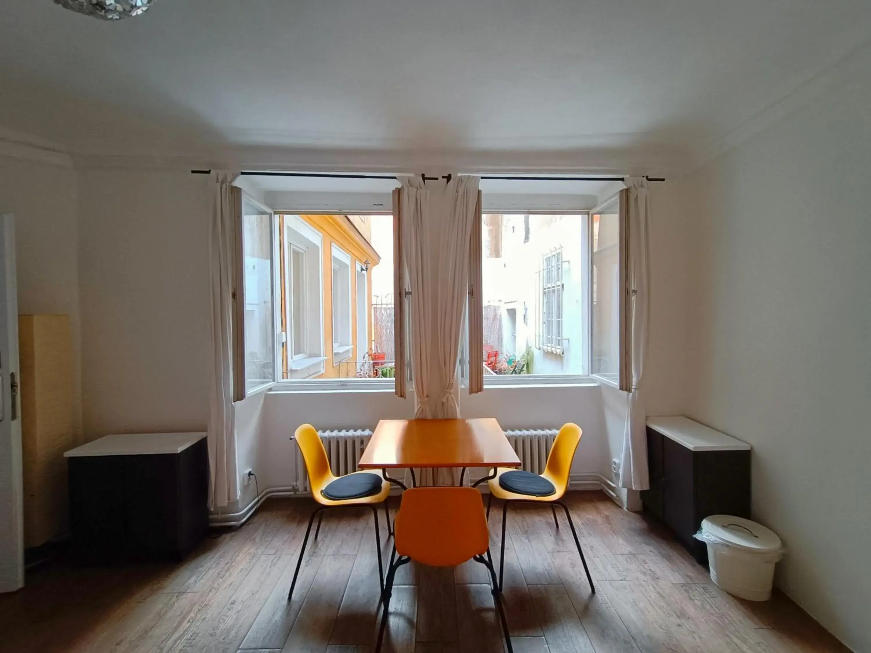 Dining Area in Charles Bridge Hostel & Apartments