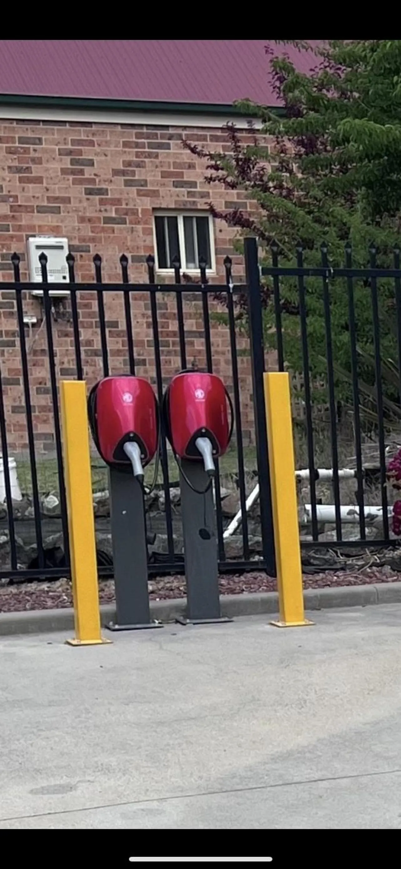 Parking in Best Western Plus Ambassador Orange