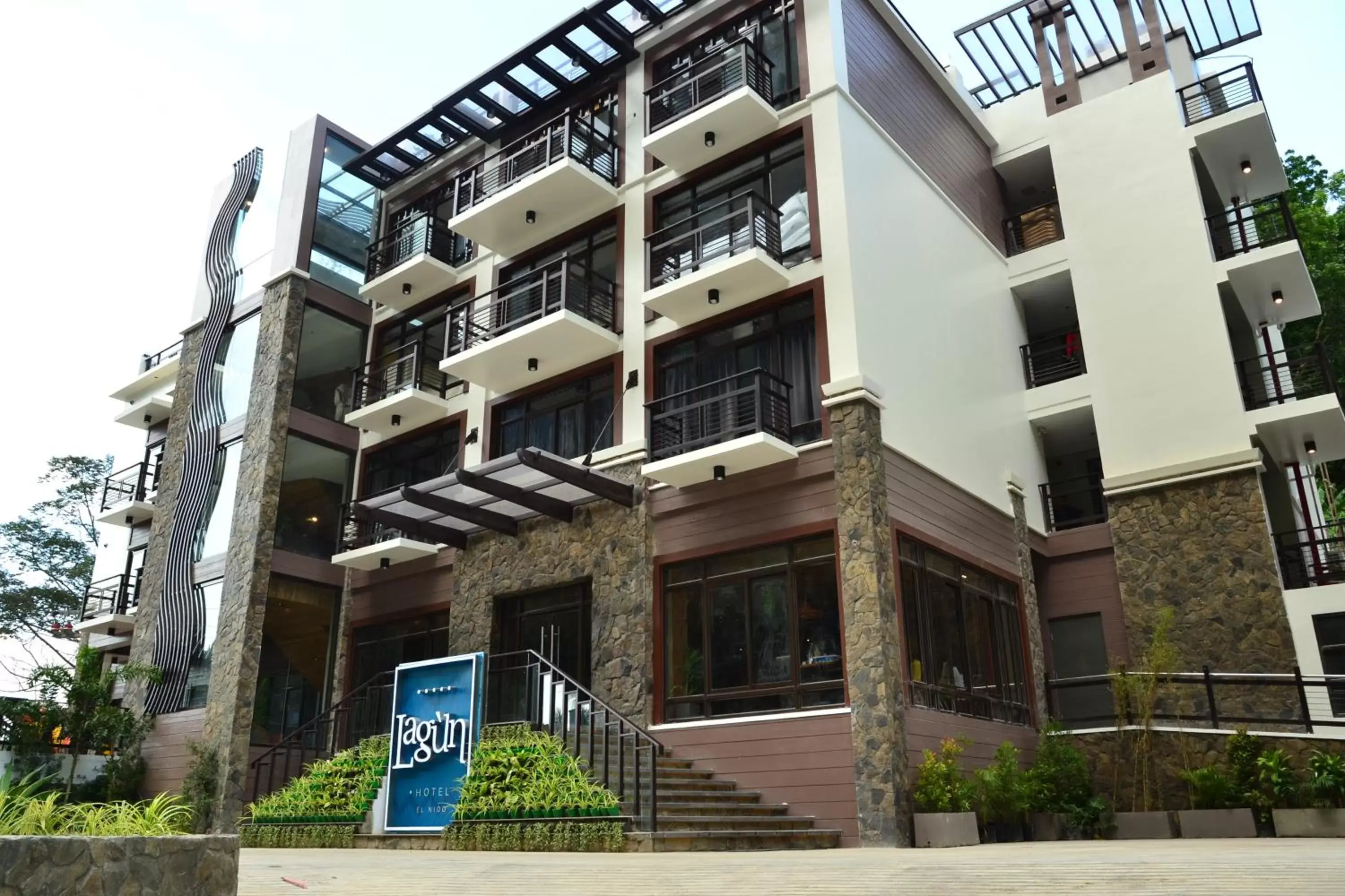 Facade/entrance in Lagùn Hotel Facade/entrance in Lagùn Hotel
