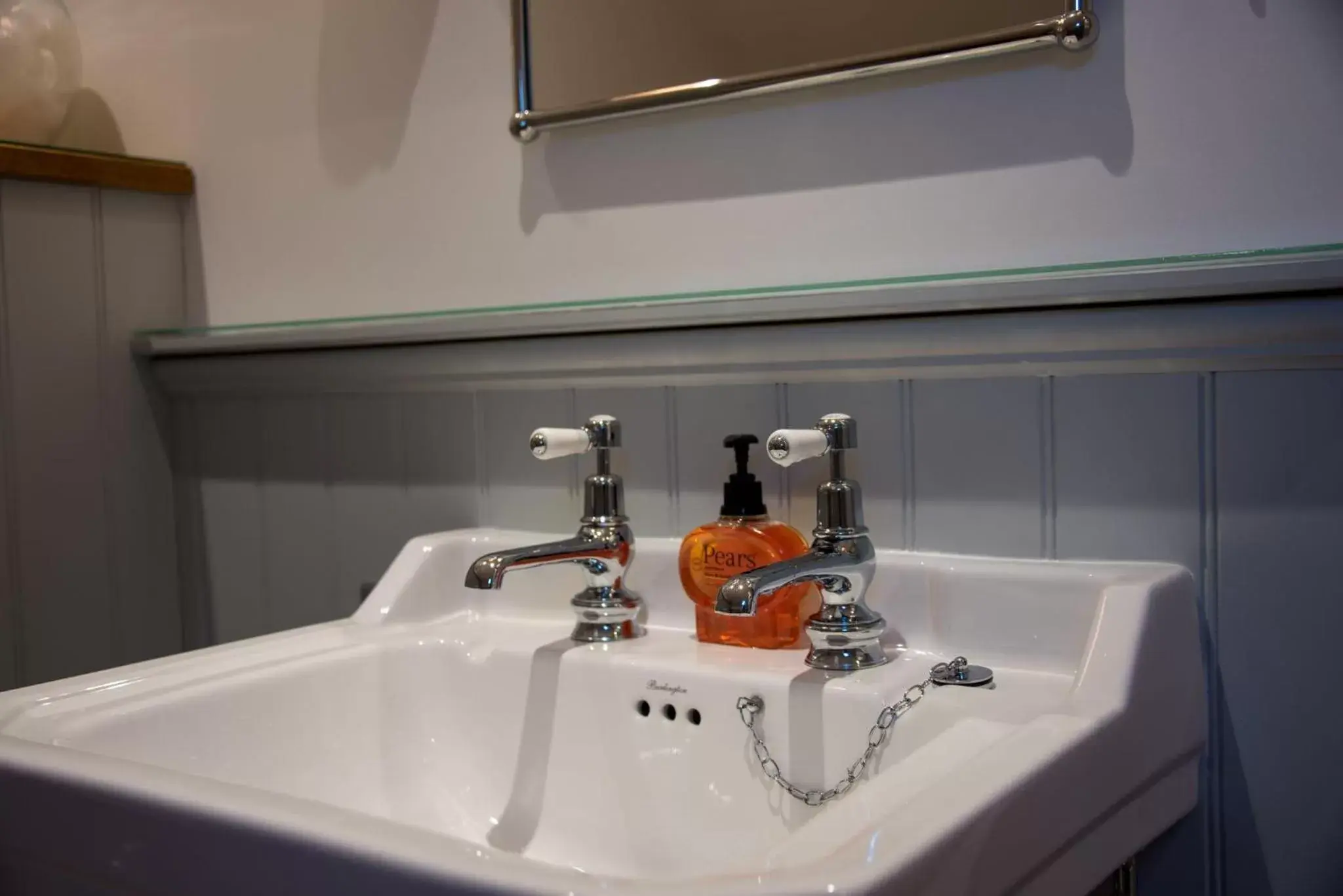 Bathroom in St Leonards Farmhouse