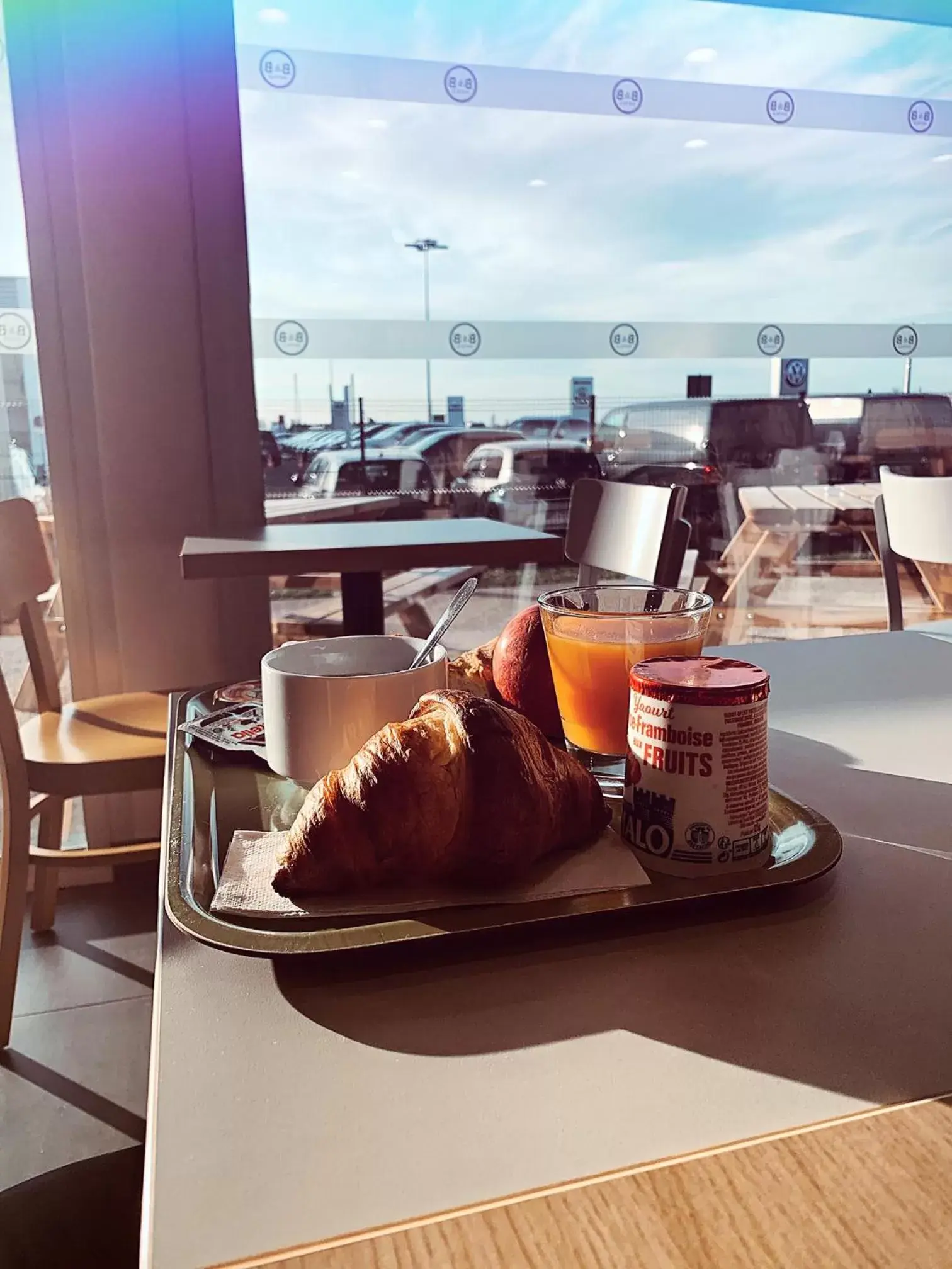 Breakfast in B&B HOTEL Montargis-Amilly