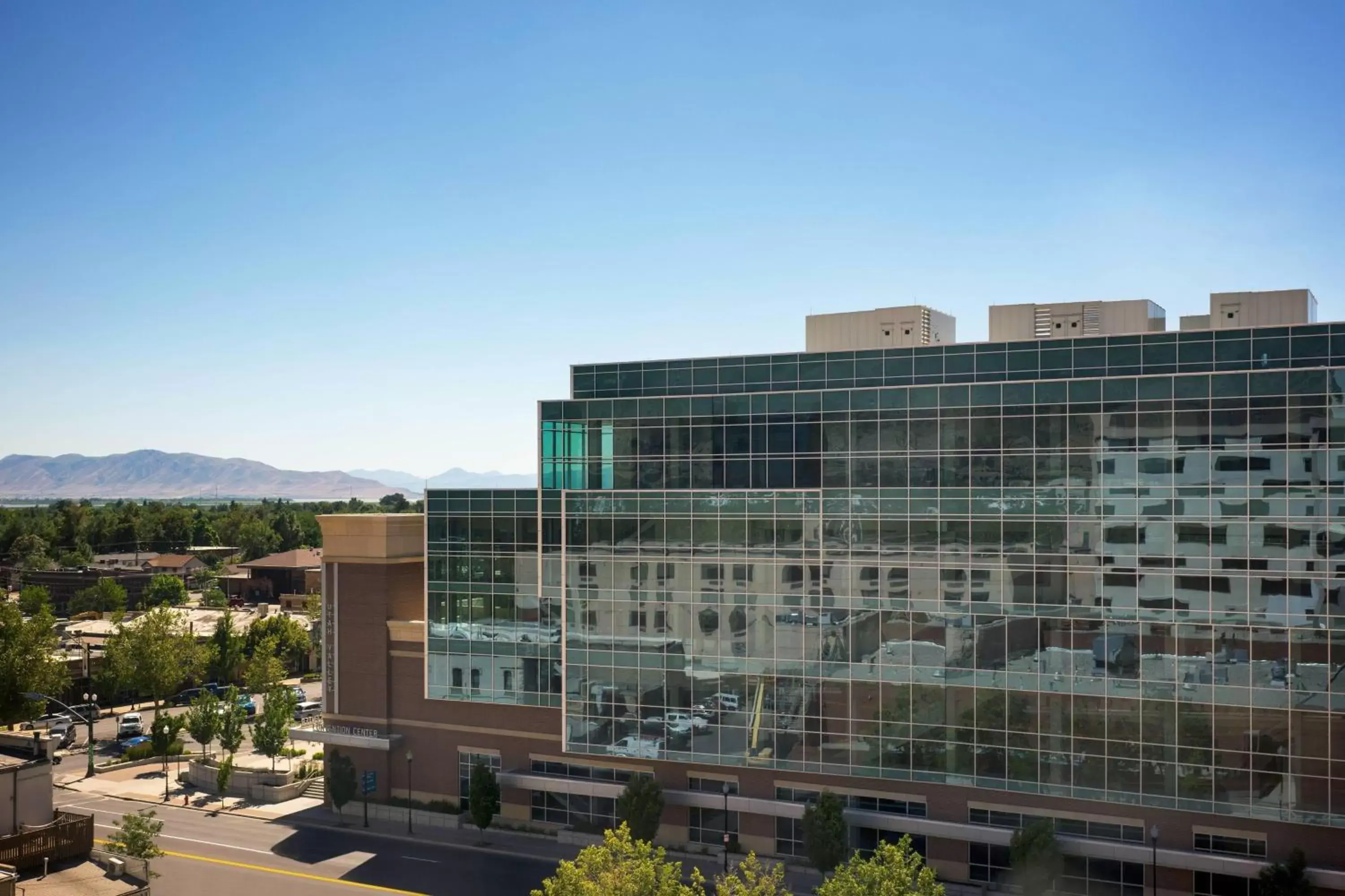 Photo of the whole room, Property Building in Provo Marriott Hotel & Conference Center