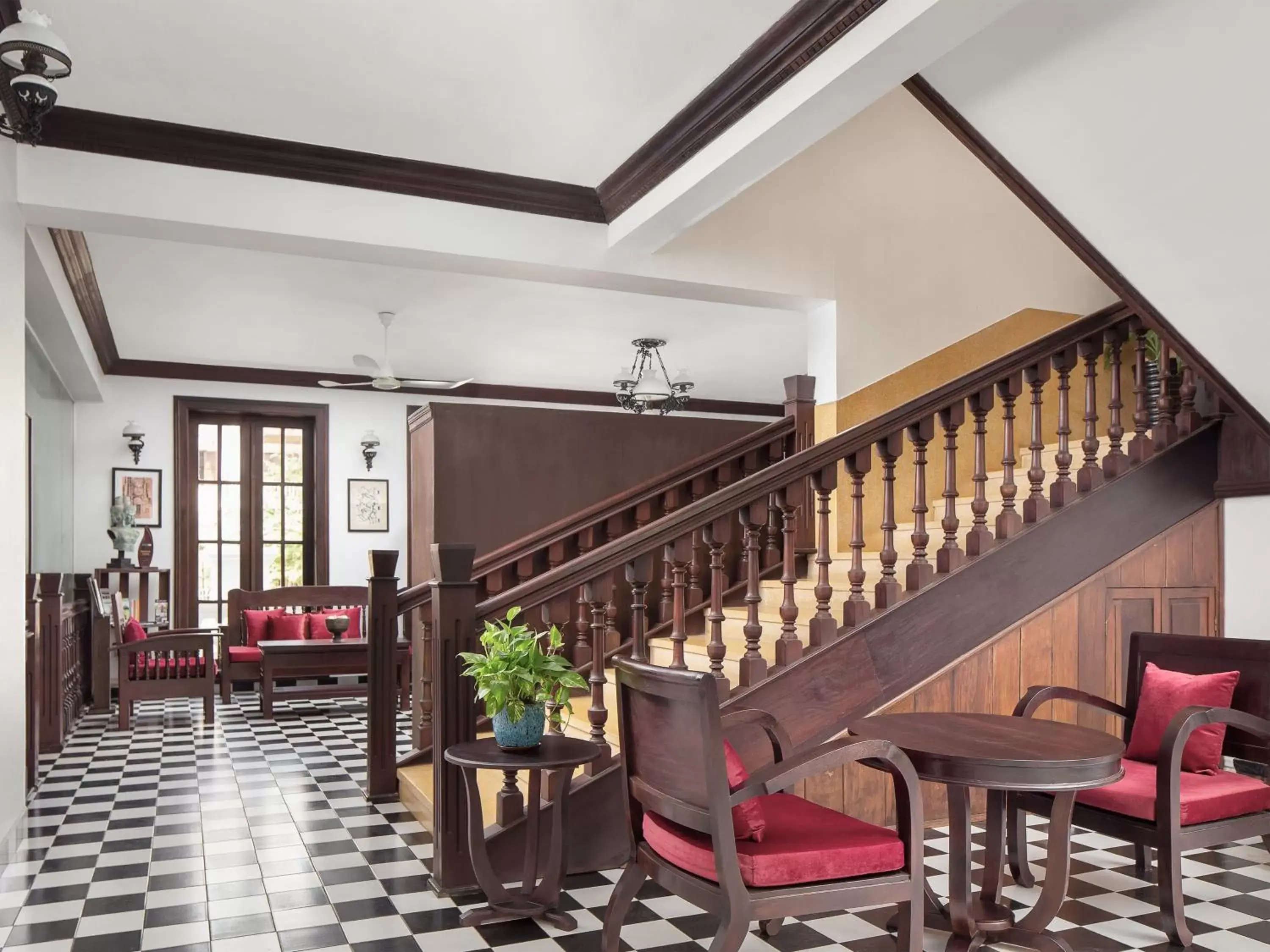 Lobby or reception, Restaurant/Places to Eat in Chateau d'Angkor La Residence