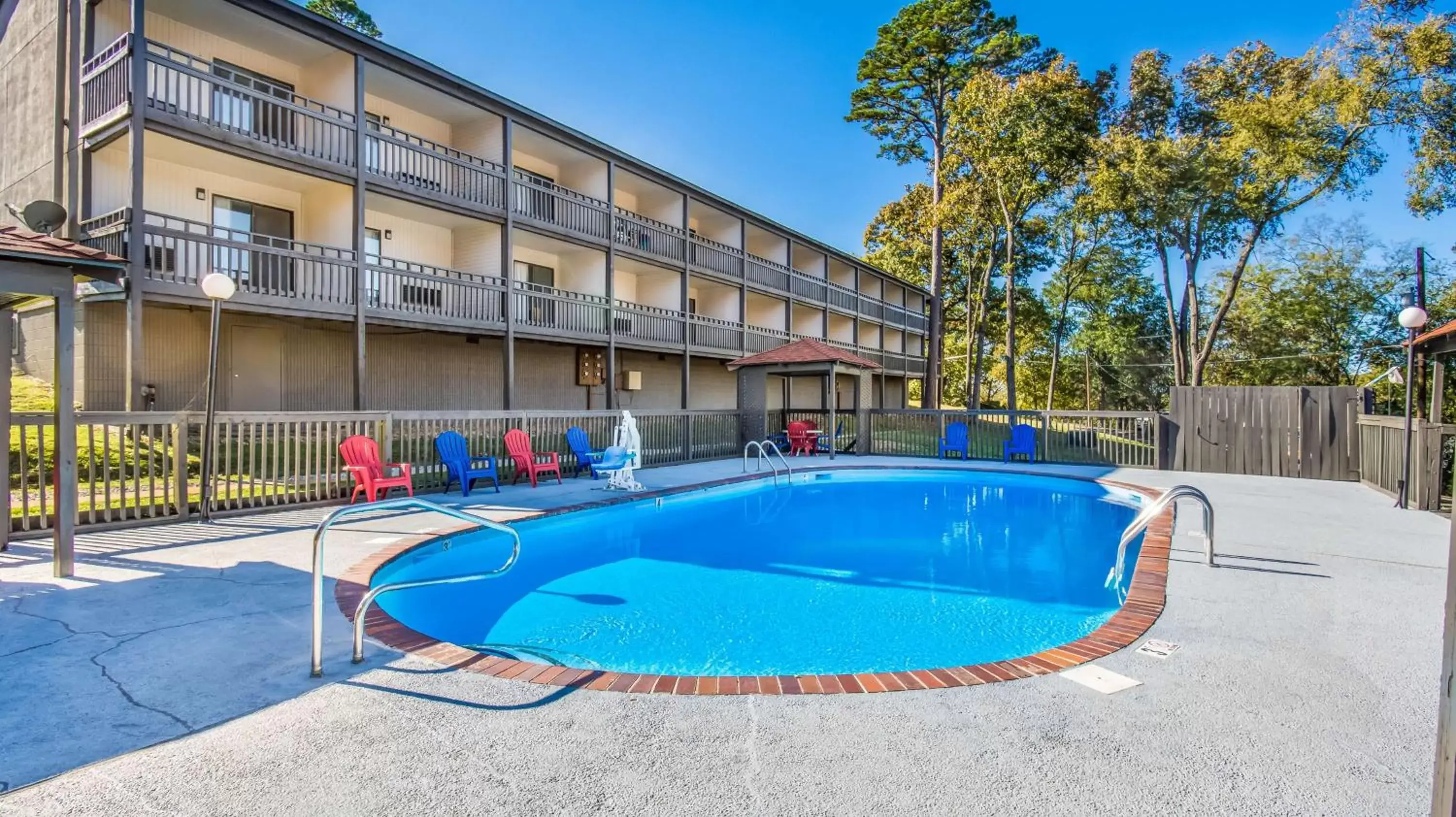 On site, Swimming Pool in Motel 6-Hot Springs, AR