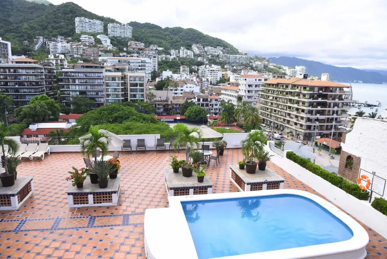 Balcony/Terrace, Pool View in Hotel Eloisa