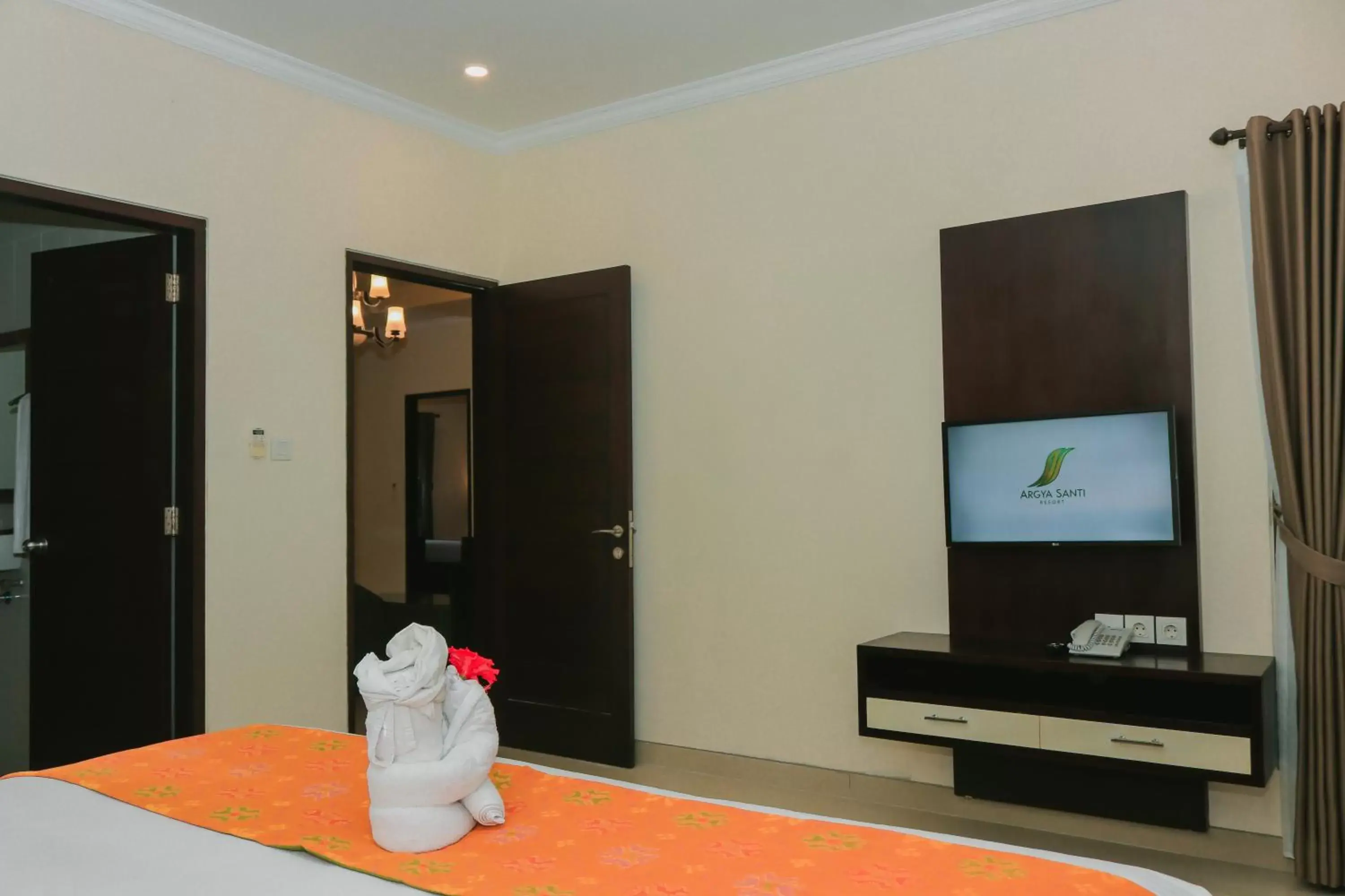 Bedroom, TV/Entertainment Center in Argya Santi Resort