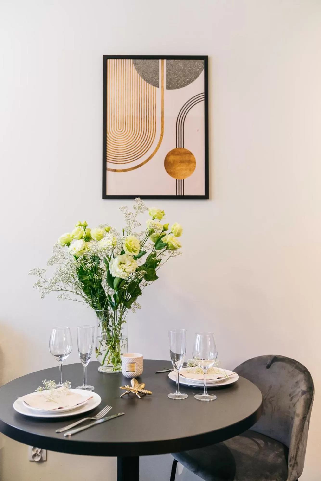 Dining area, Restaurant/Places to Eat in Estery12 by Loft Affair