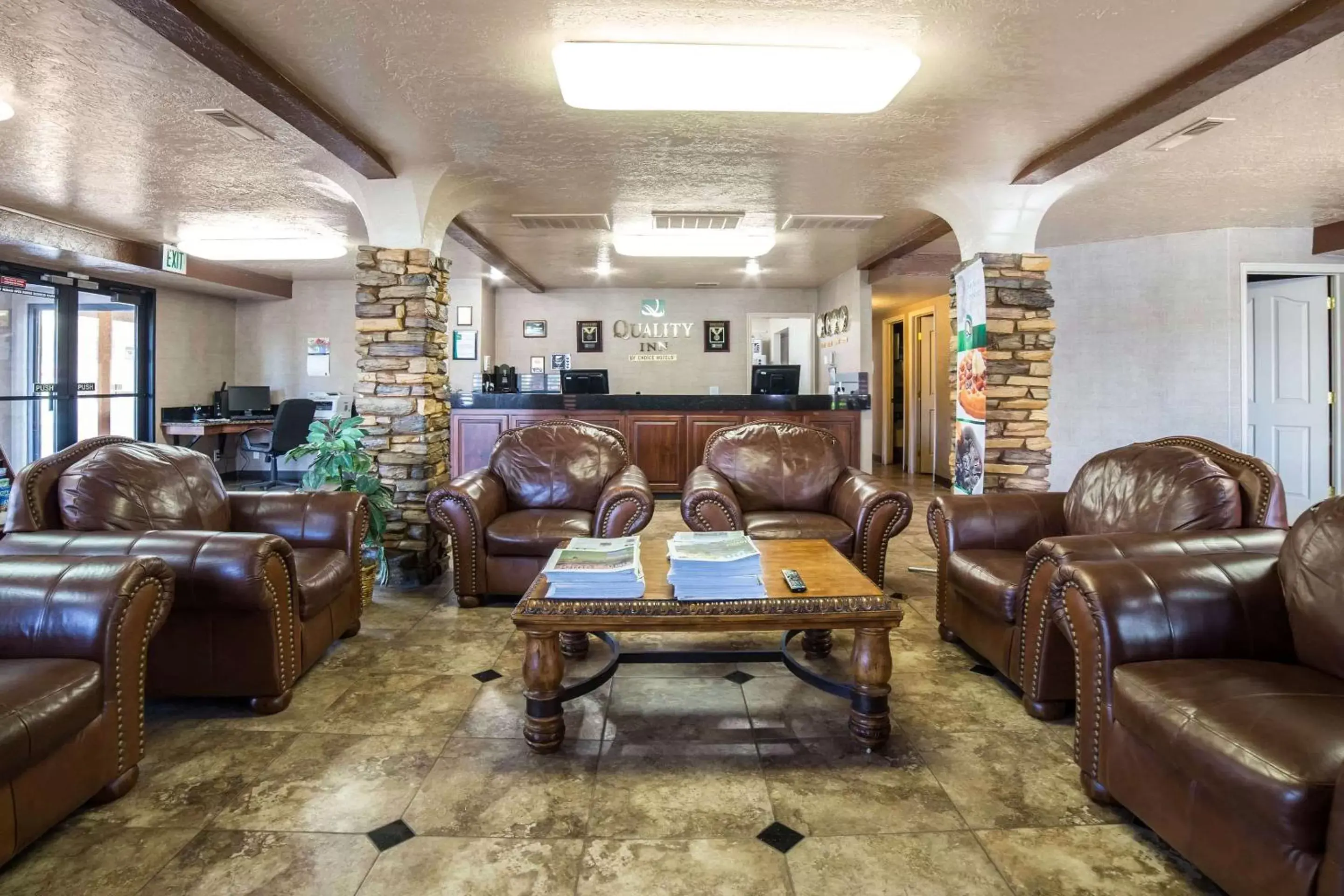 Lobby or reception in Quality Inn Saint George South Bluff