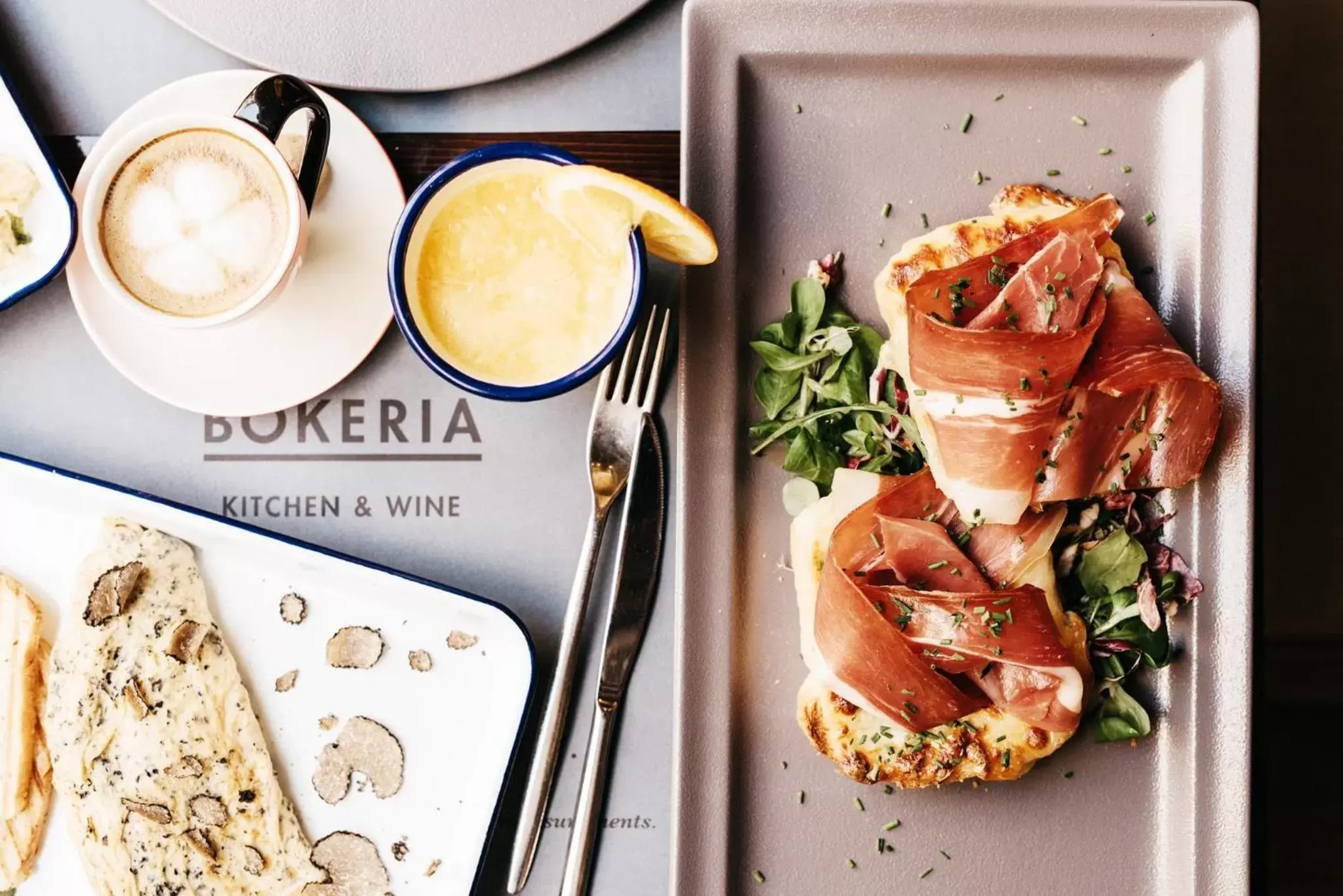 Breakfast in Central Square Heritage Hotel Breakfast in Central Square Heritage Hotel