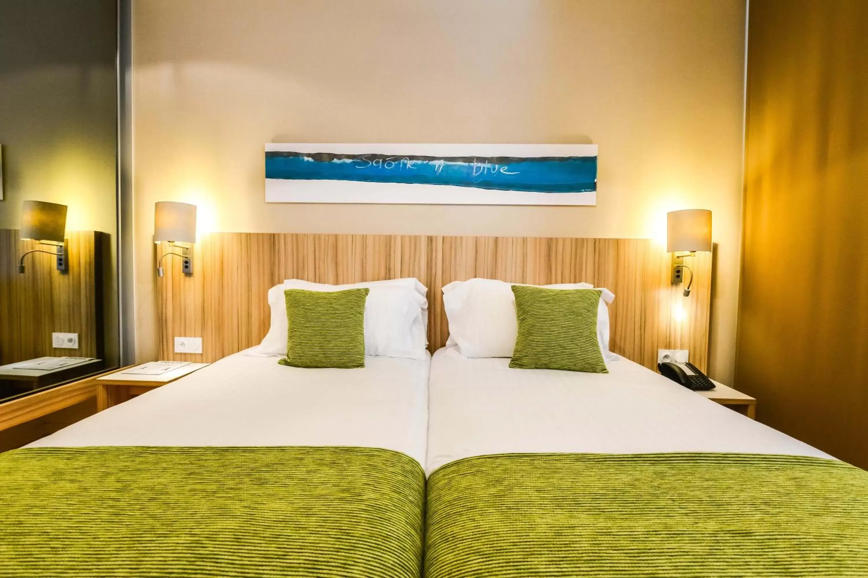 Bed in Appart hôtel Q7 Lodge Lyon 7