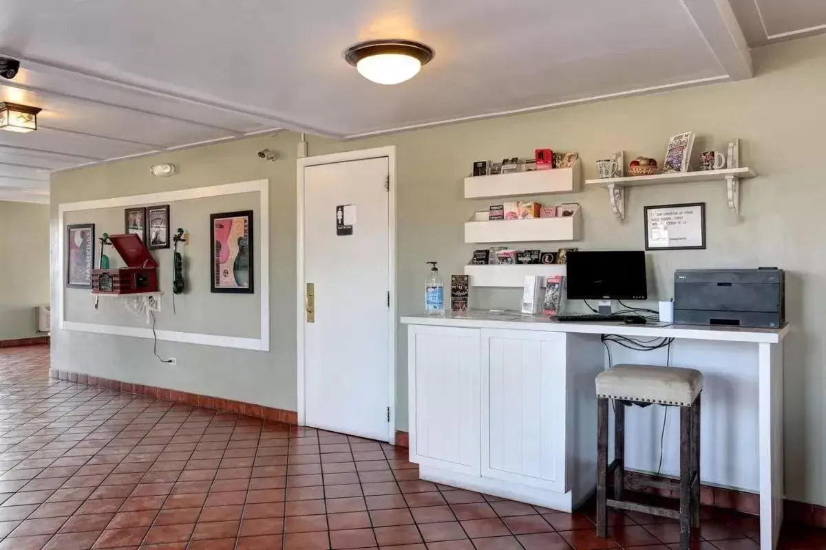 Lobby or reception in Fiddlers Inn Opryland Lobby or reception in Fiddlers Inn Opryland