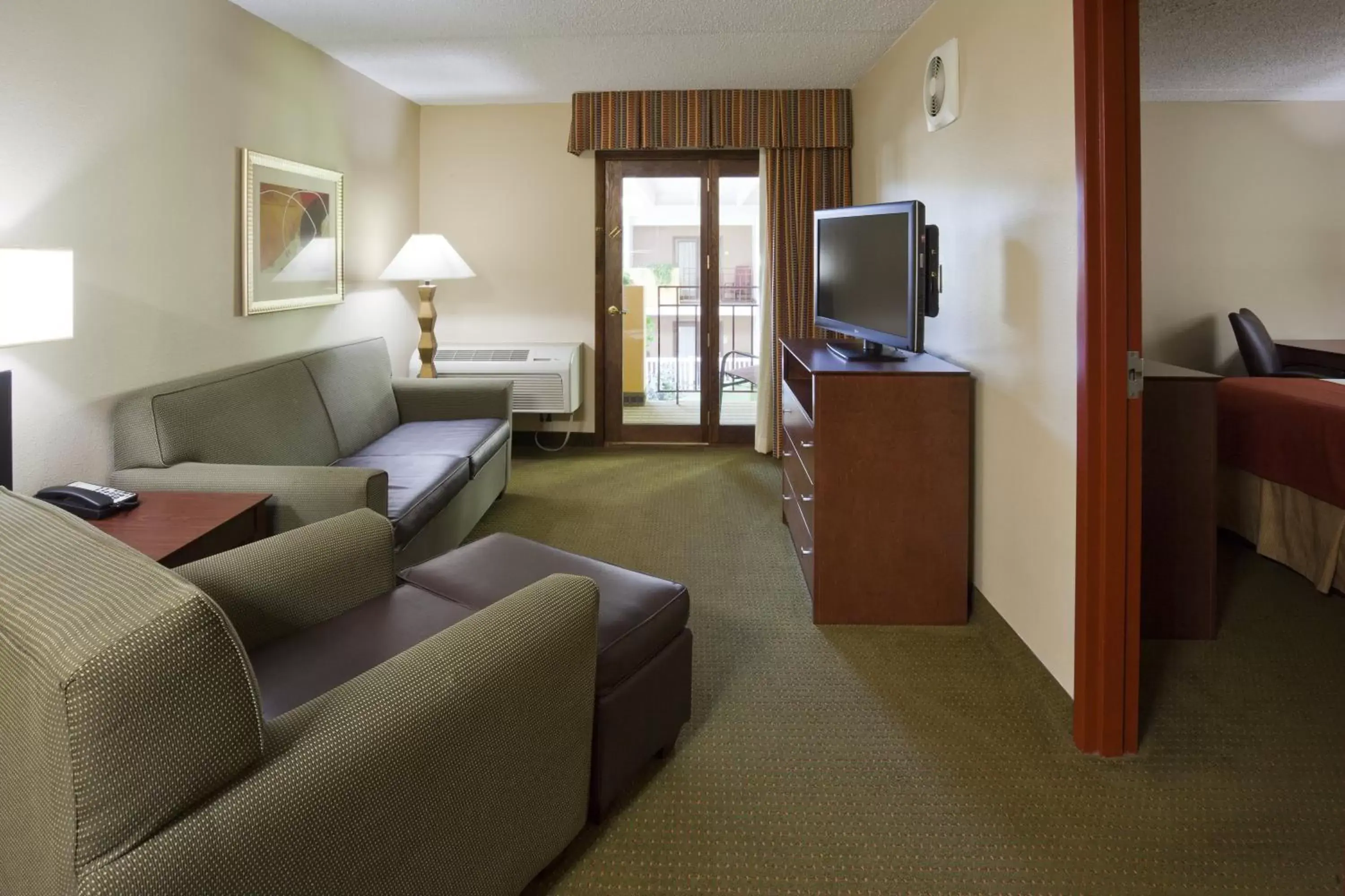 Photo of the whole room, Seating Area in Holiday Inn Austin Conference Center, an IHG Hotel