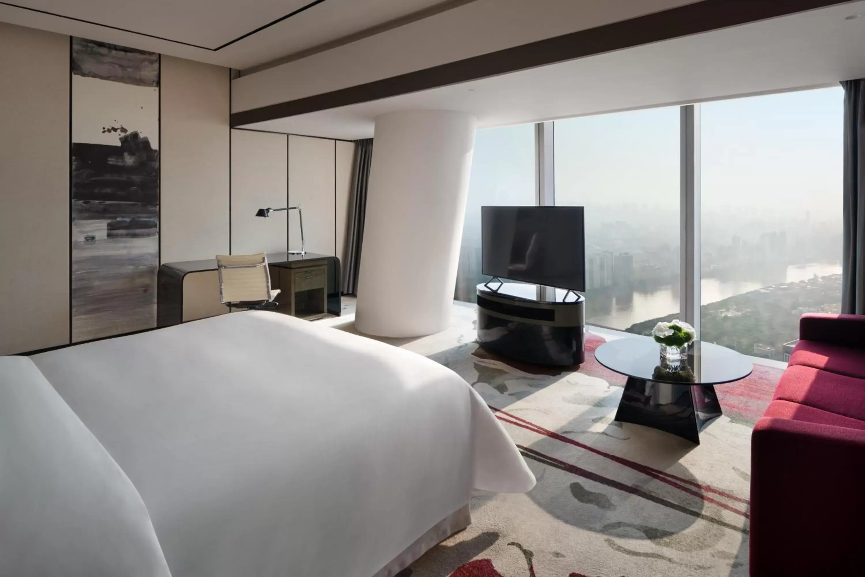 Bedroom in Four Seasons Hotel Guangzhou - Free Shuttle Bus to Canton Fair Complex during Canton Fair period