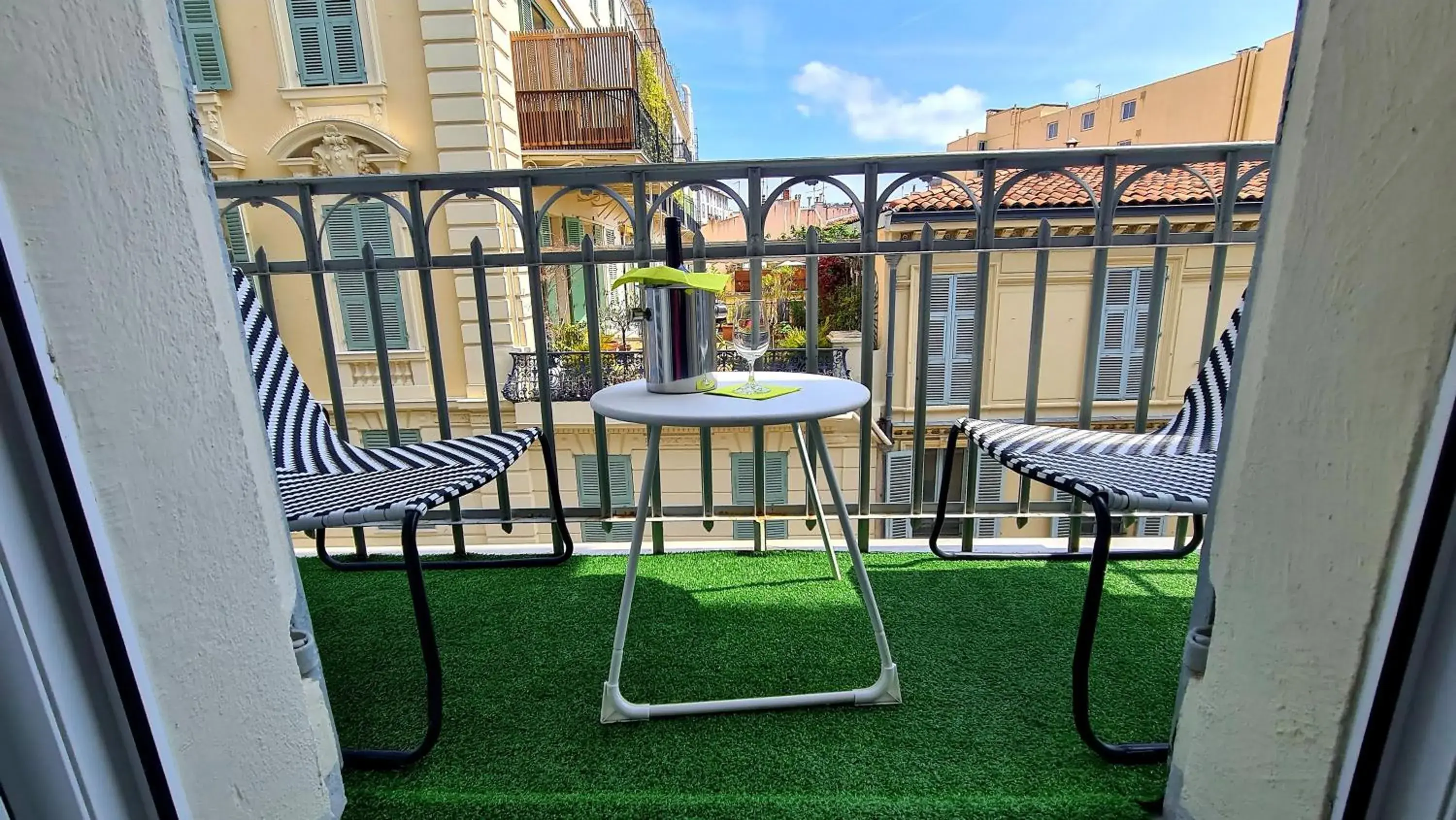 Balcony/Terrace in Hotel Le Petit Trianon