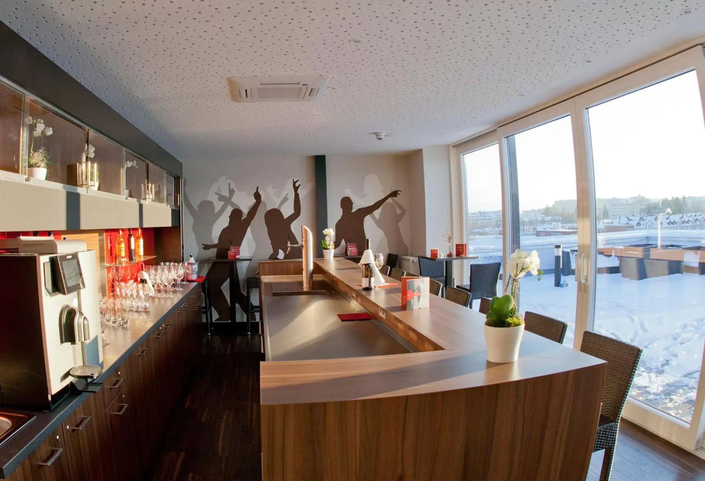 Lounge or bar in bigBOX ALLGAEU Hotel