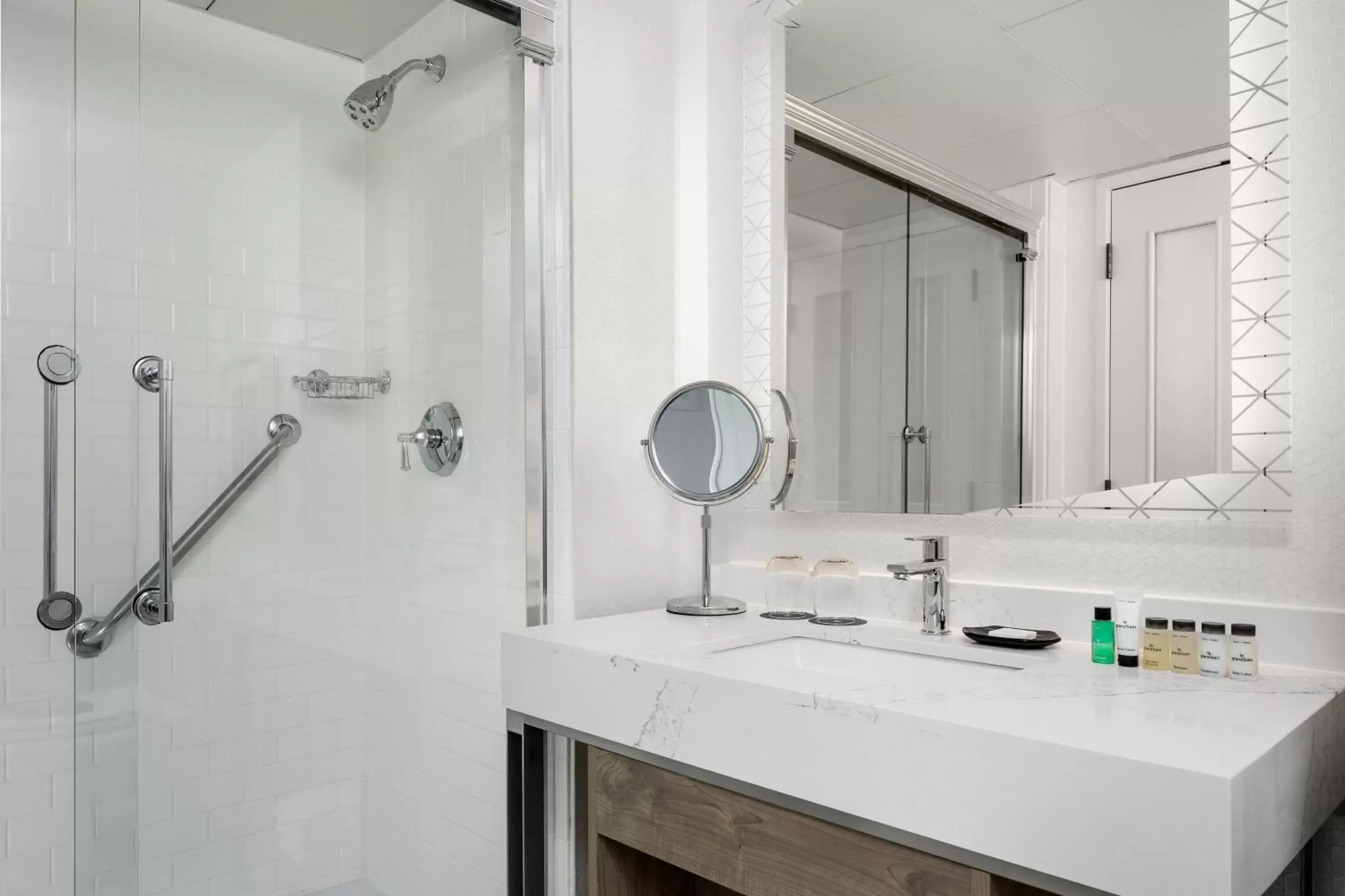 Bathroom in Sheraton Duluth Hotel