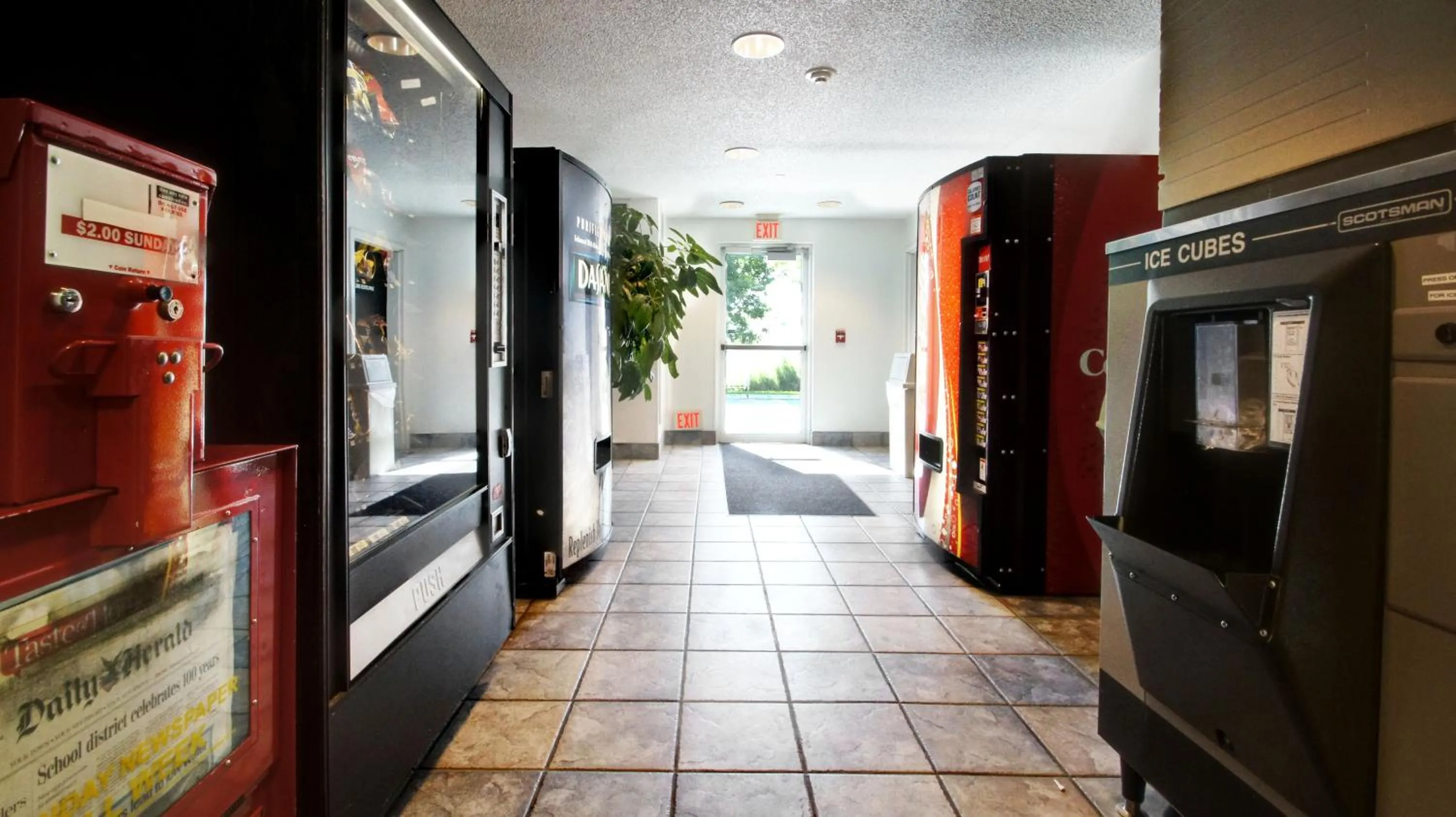 Decorative detail in Motel 6 Lehi, UT - Thanksgiving Point