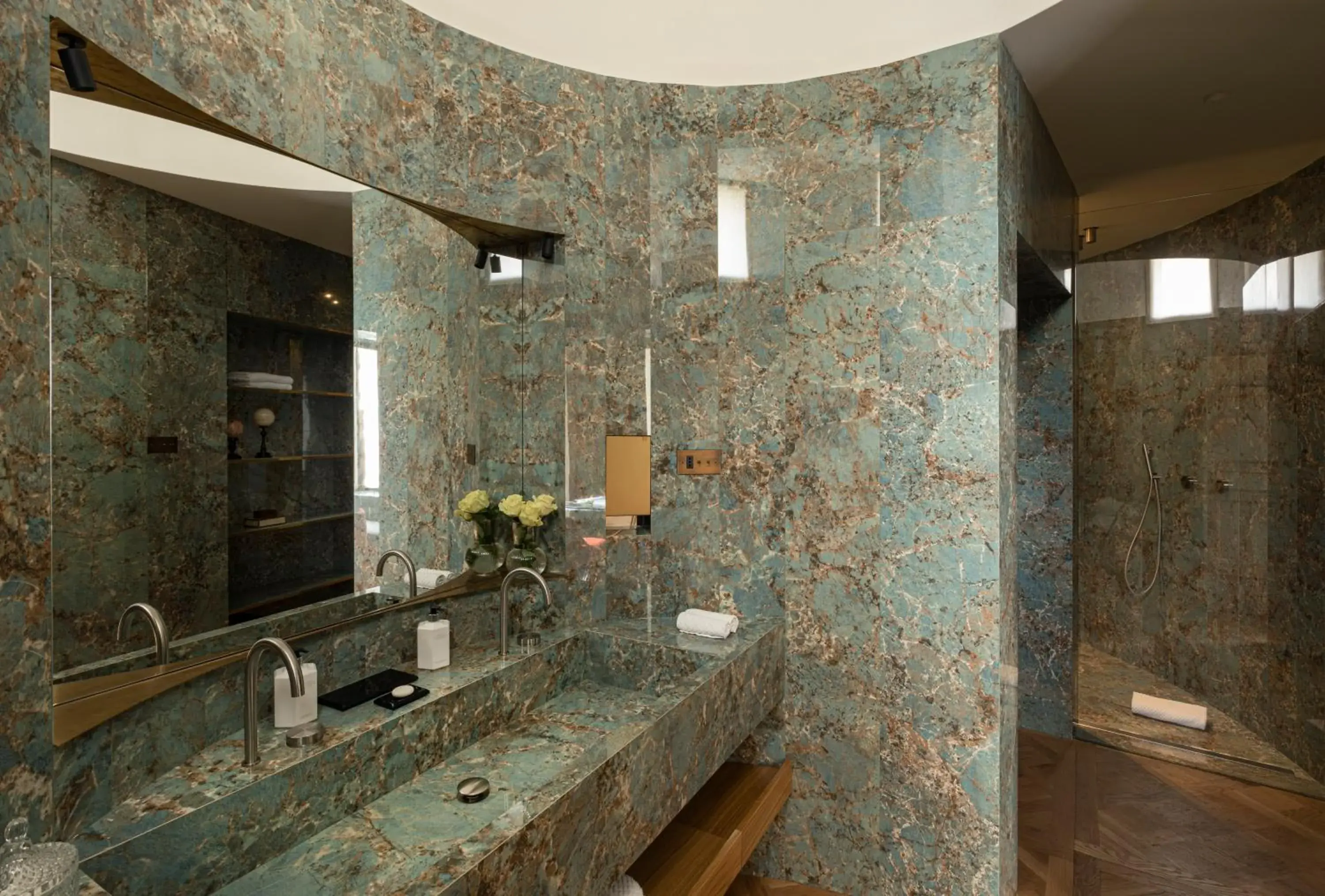 Bathroom in Hotel Vilòn - Small Luxury Hotels of the World