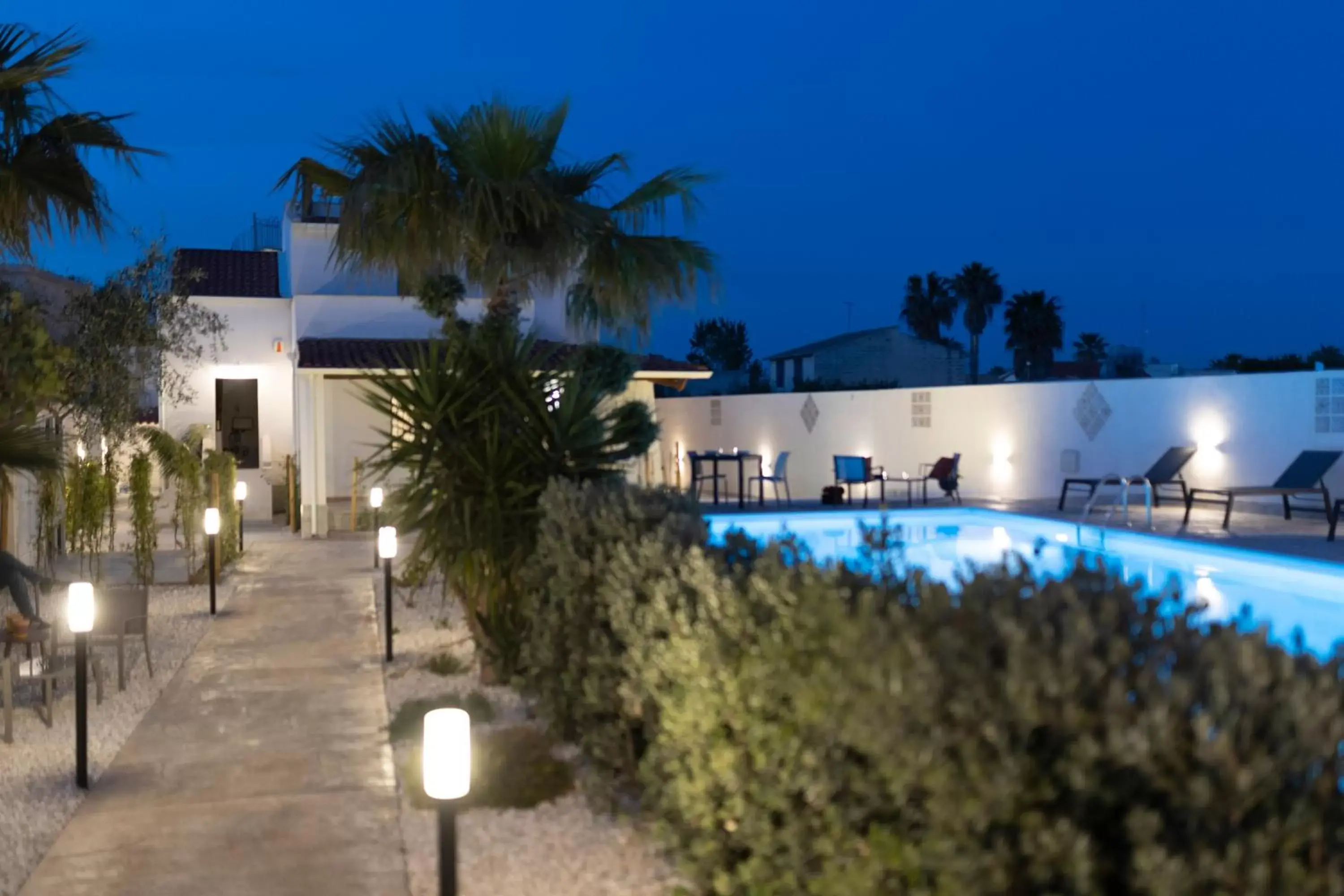 Swimming Pool in MrBrown - Cinzia Resort Beach