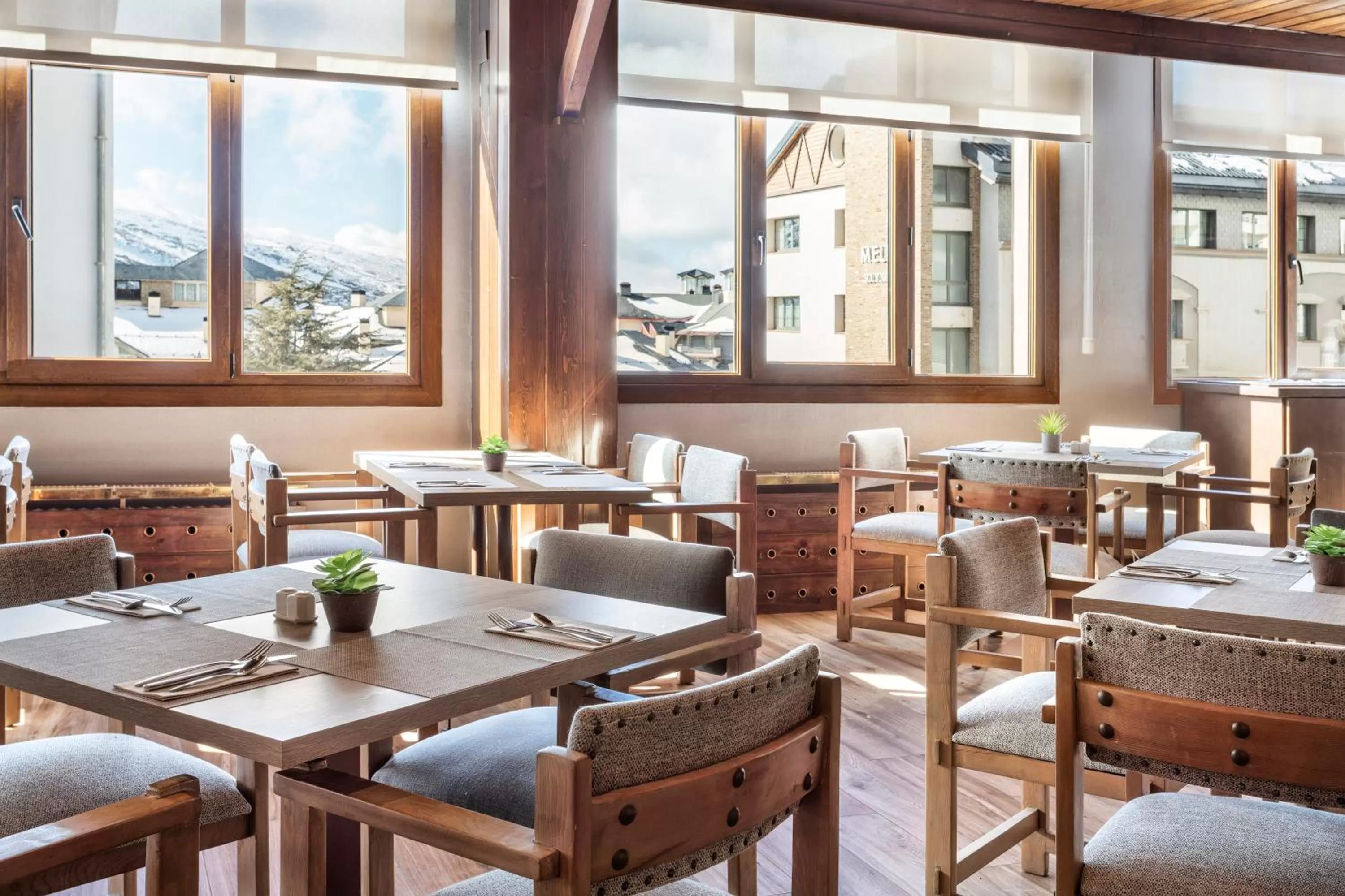 Restaurant/places to eat in Melia Sierra Nevada