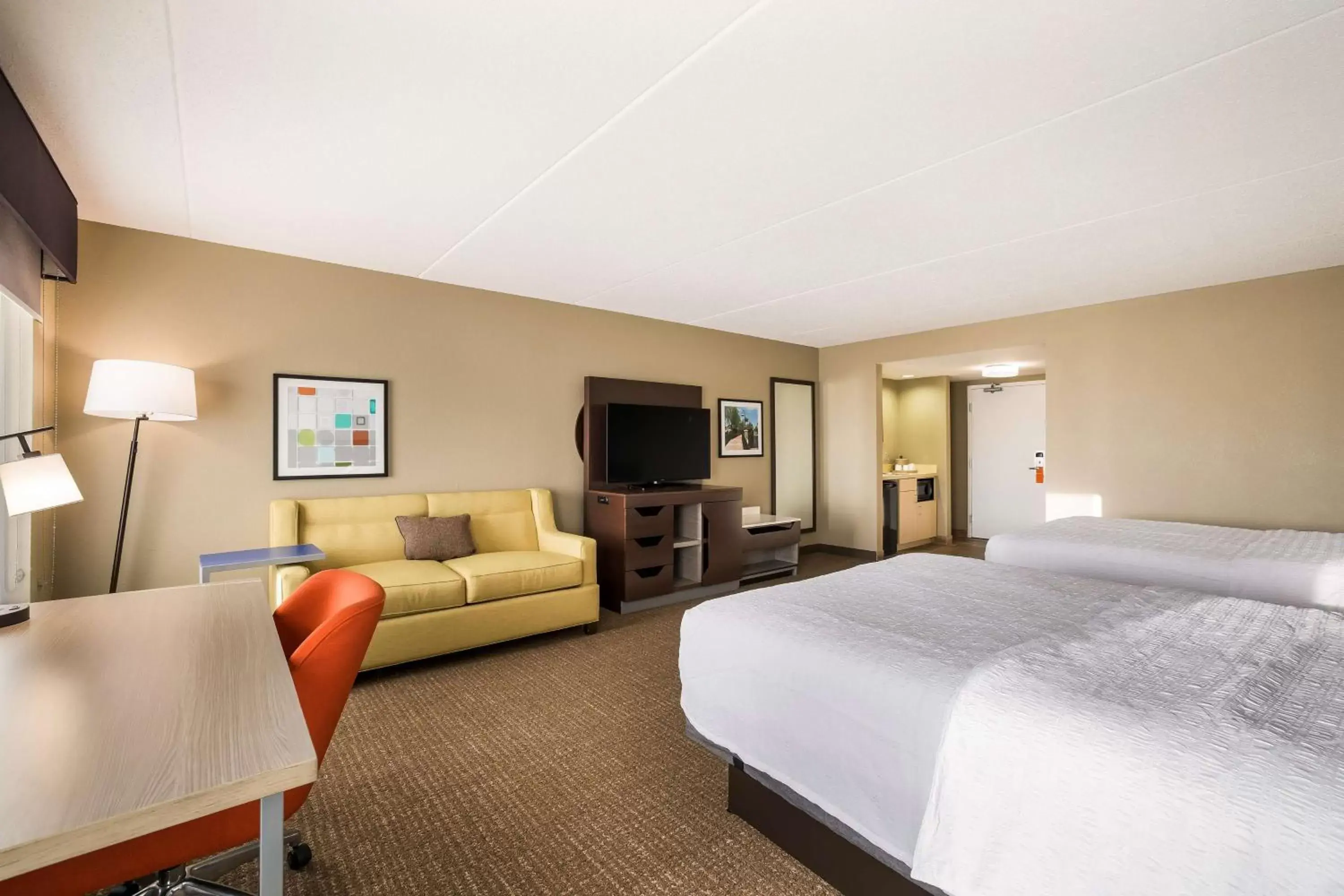 Bedroom, Bed in Hampton Inn McHenry Bedroom, Bed in Hampton Inn McHenry