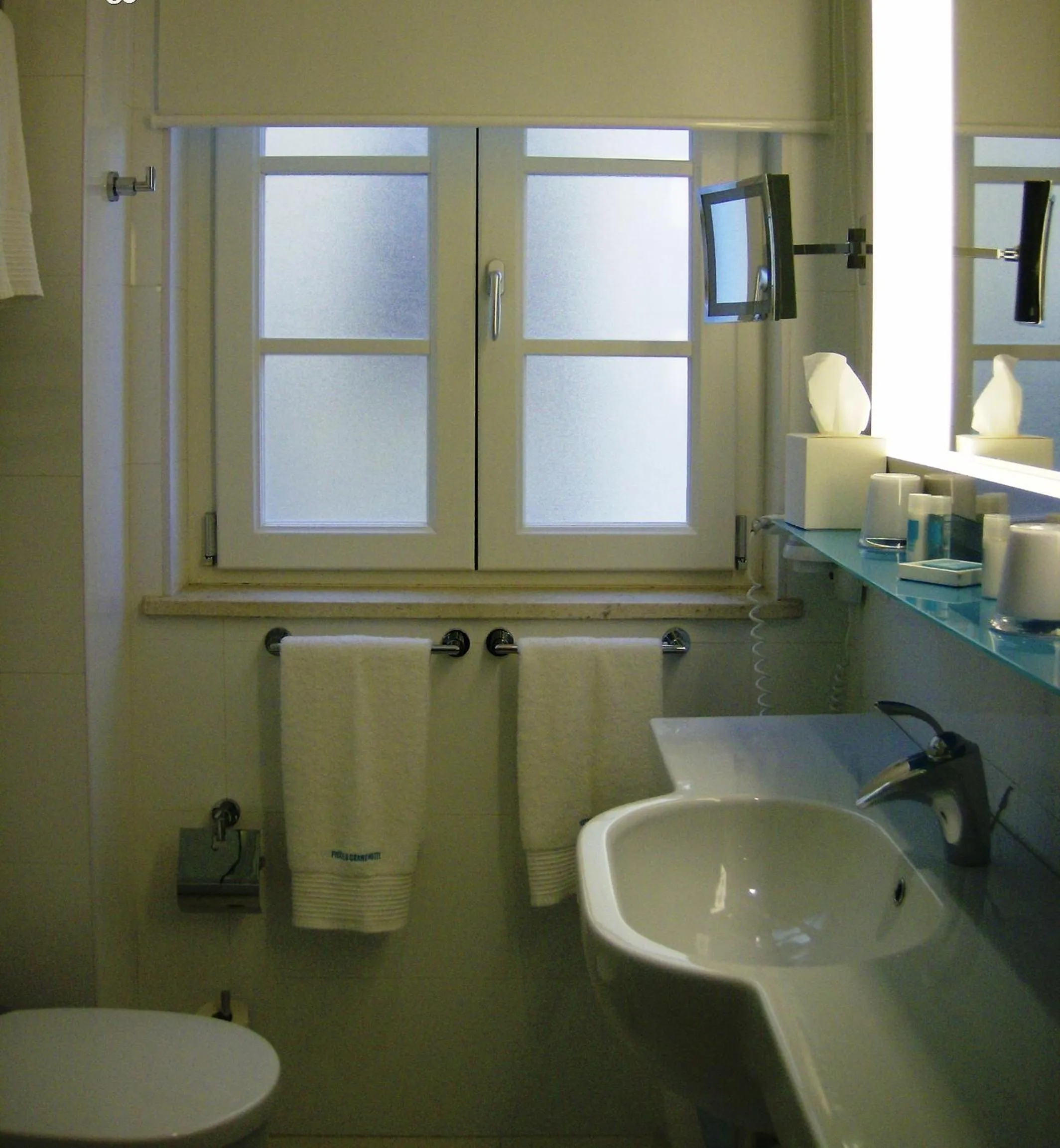 Bathroom in Piccolo Grand Hotel