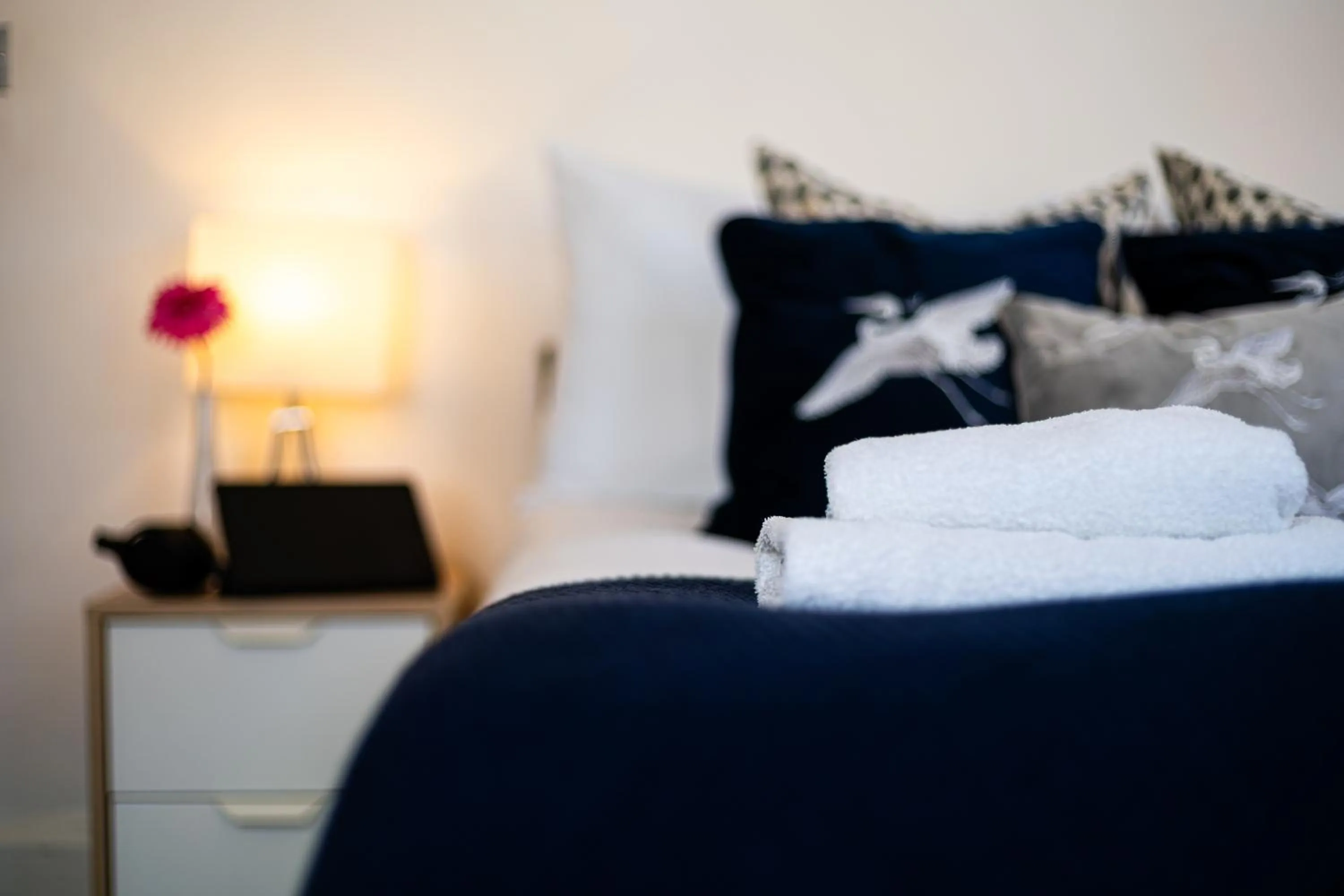 Bed in Bond Street Serviced Apartment