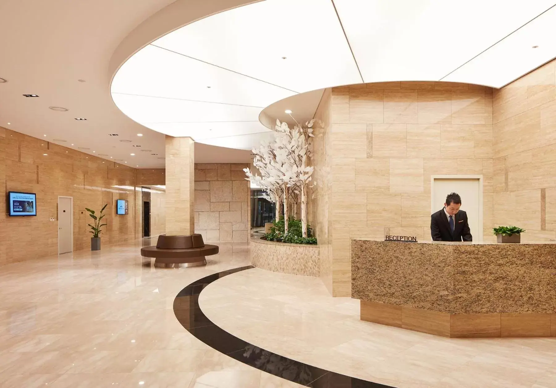 Property building, Lobby/Reception in Howard Johnson by Wyndham Incheon Airport