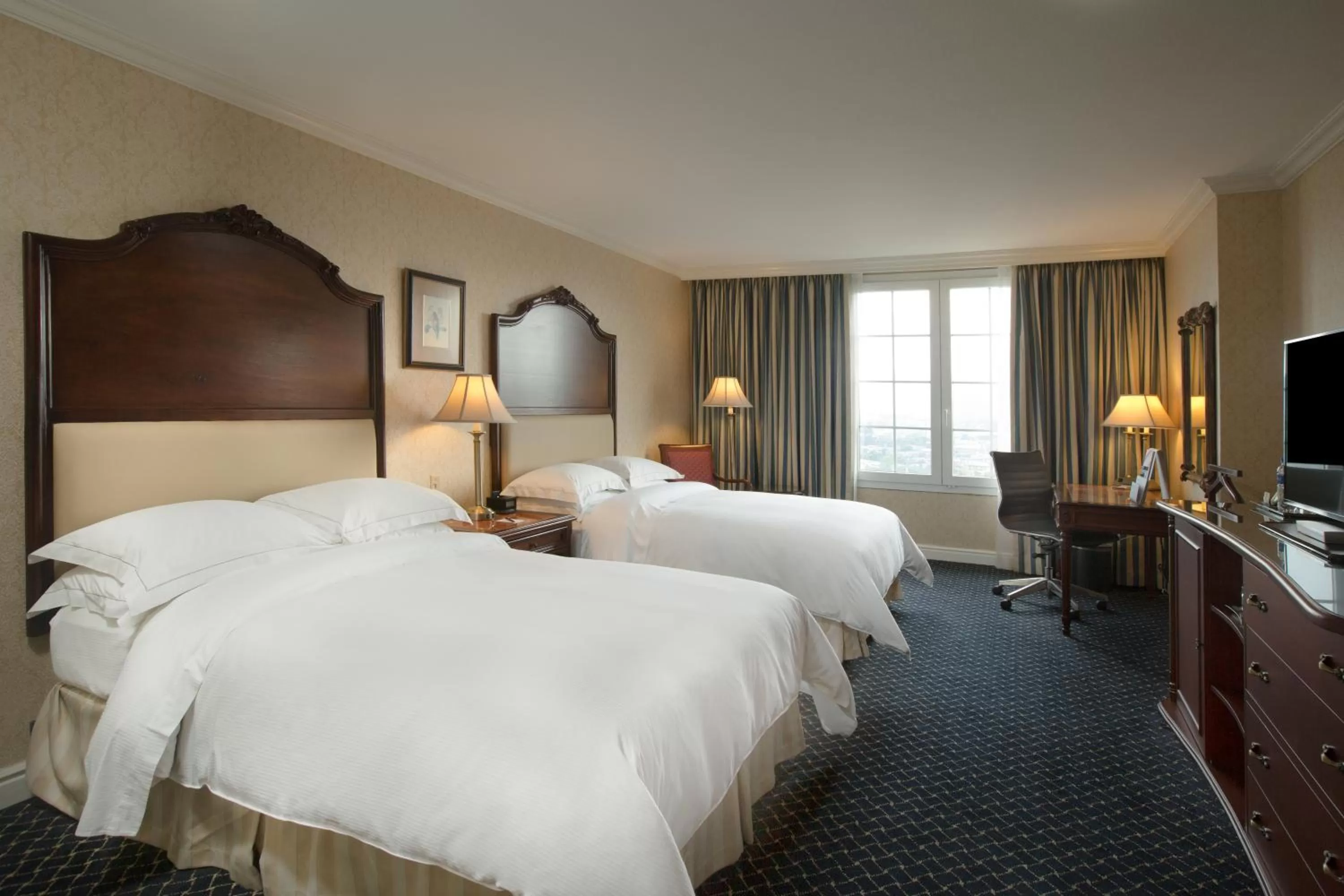 Photo of the whole room, Bed in Barceló San Salvador