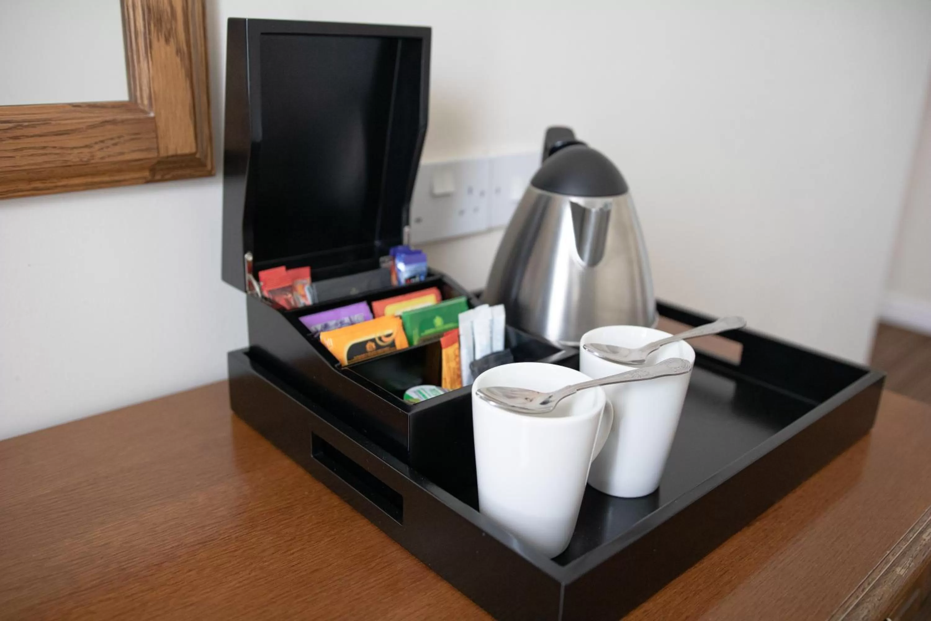Coffee/tea facilities in Lion Hotel