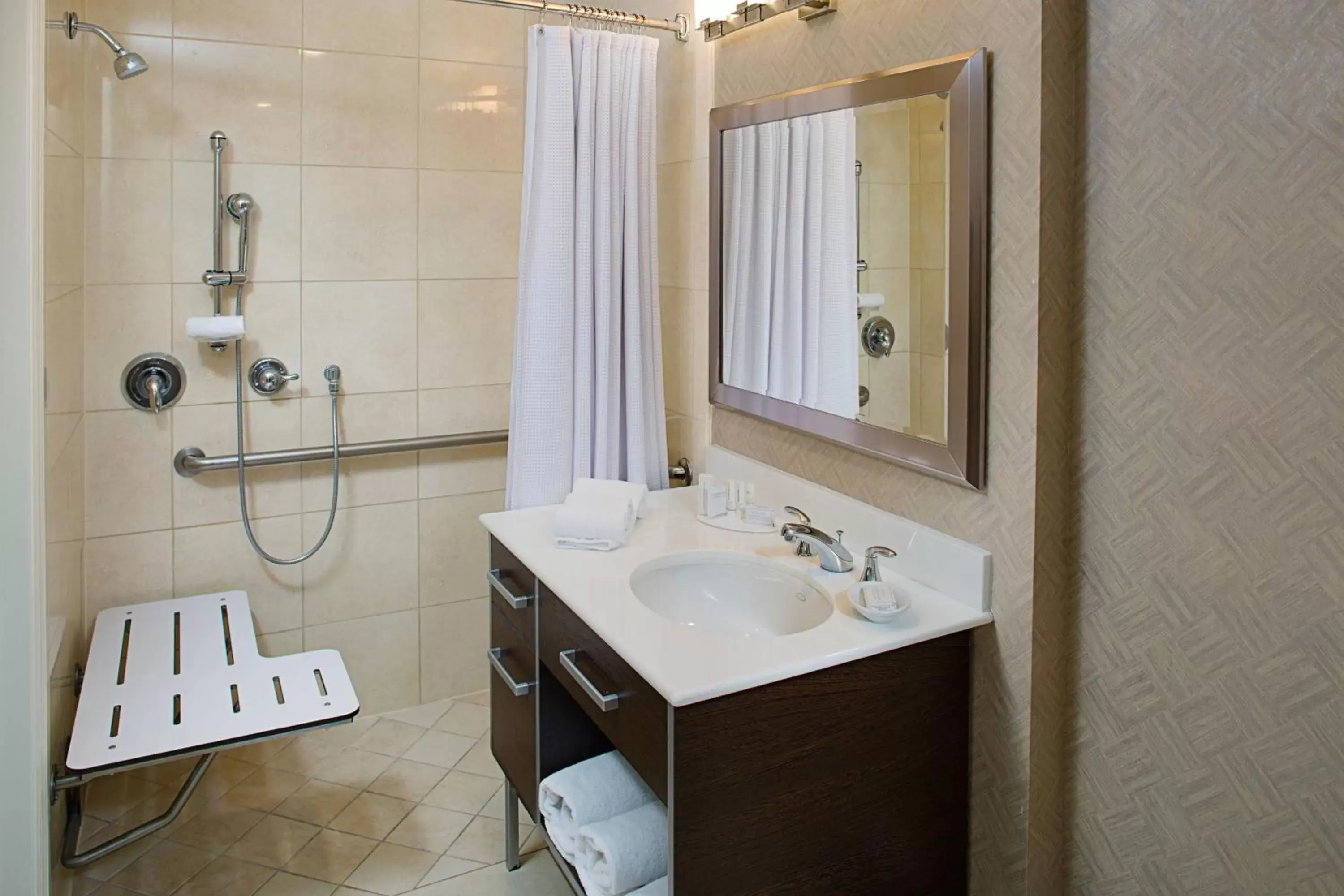 Bathroom in Residence Inn by Marriott Fort Lauderdale Intracoastal