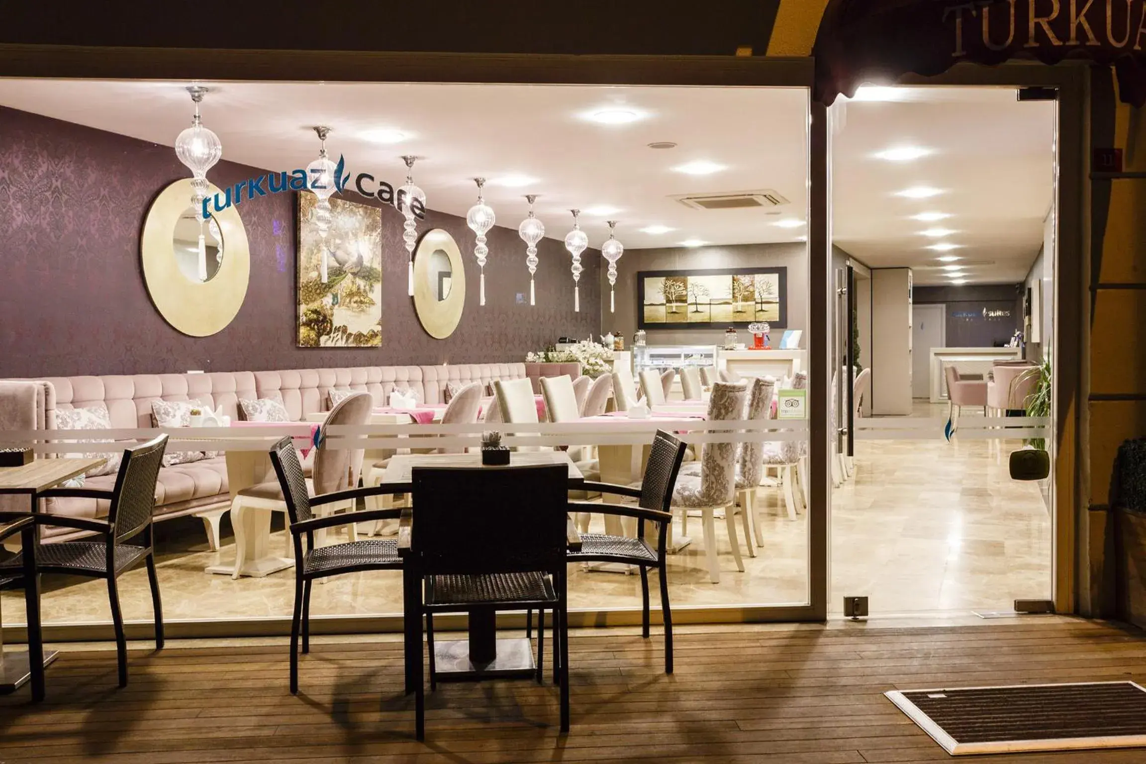 Restaurant/Places to Eat in Turkuaz Suites Bosphorus